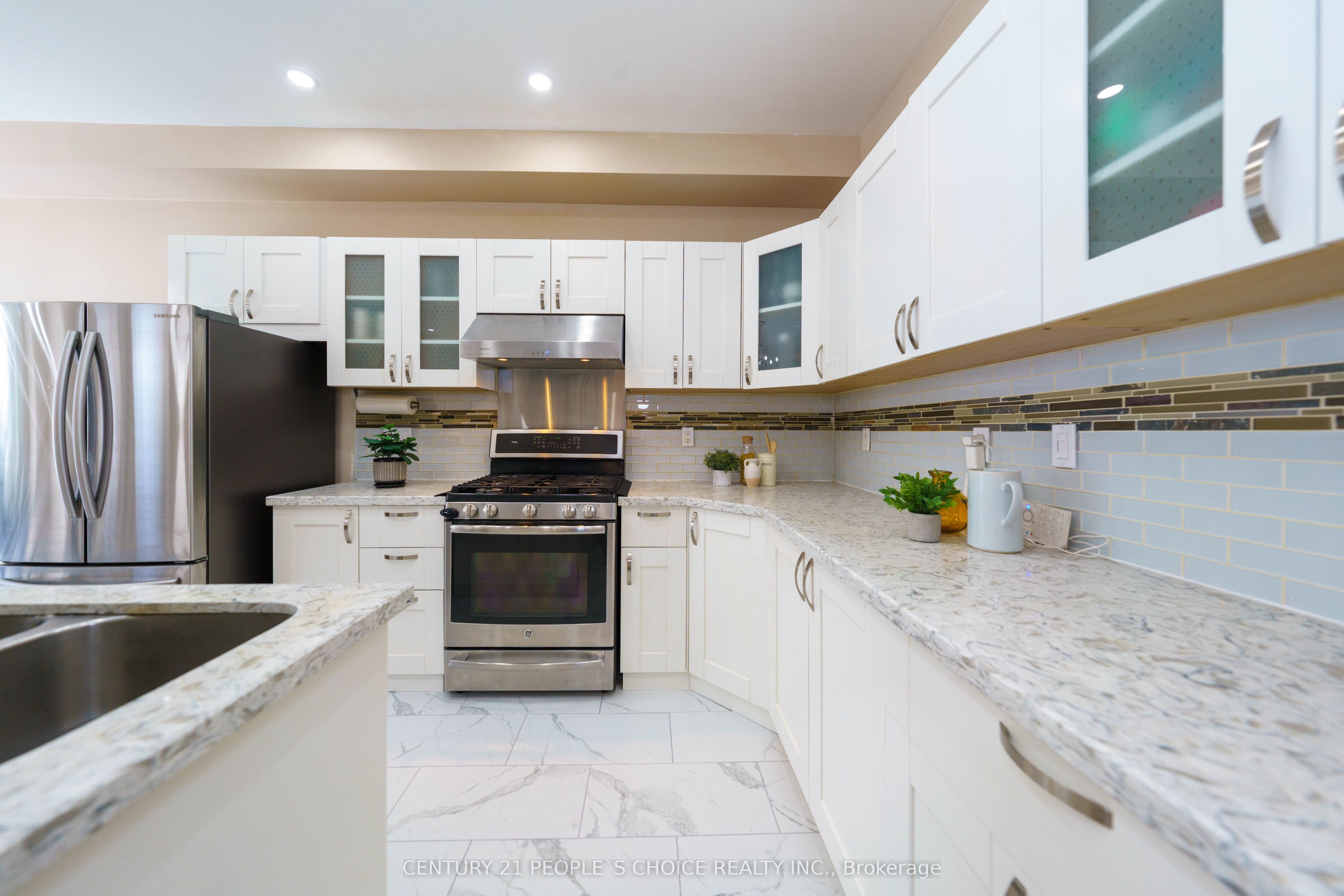 2296 Owlridge Drive Property Photo 18