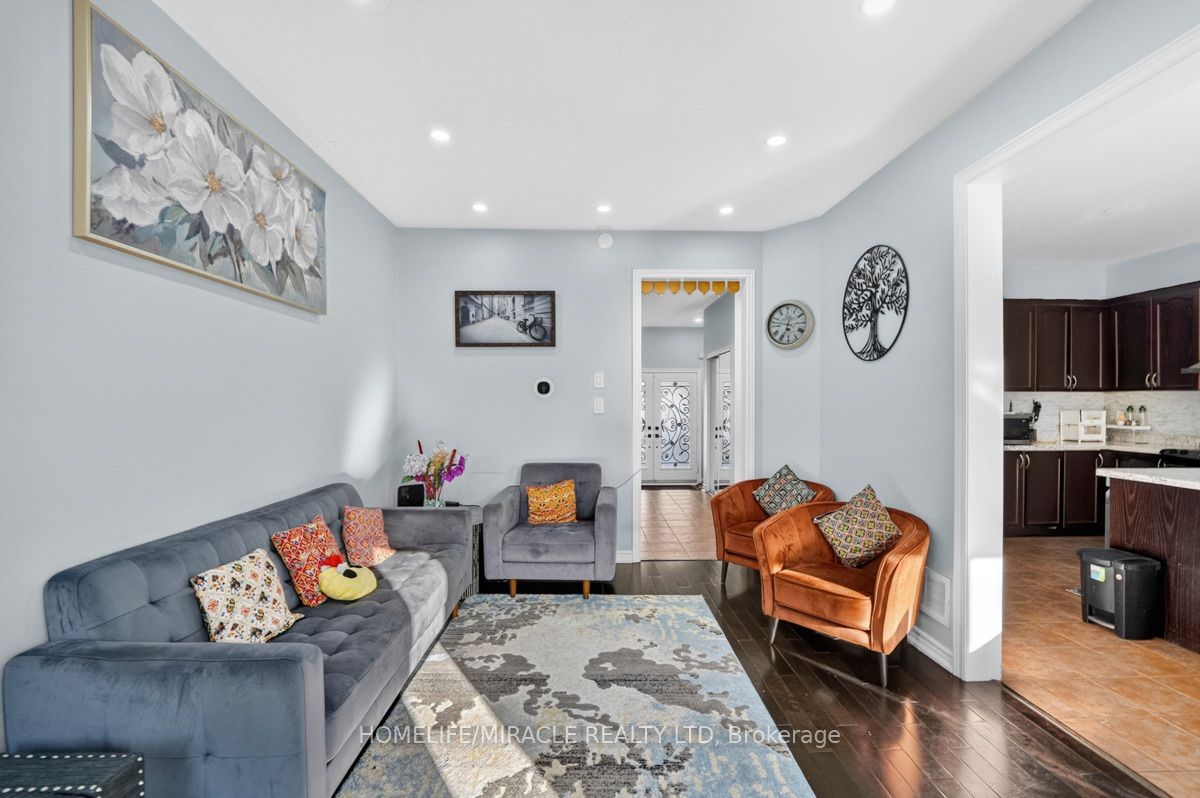 21 Chalkfarm Crescent Property Photo 10