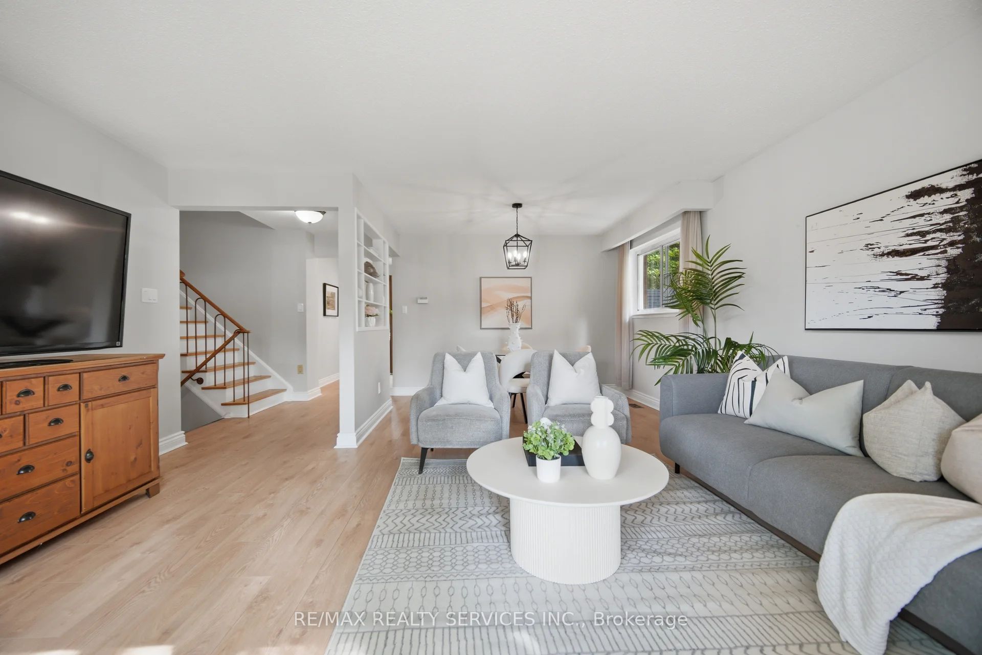 43 Melville Crescent Property Photo 7