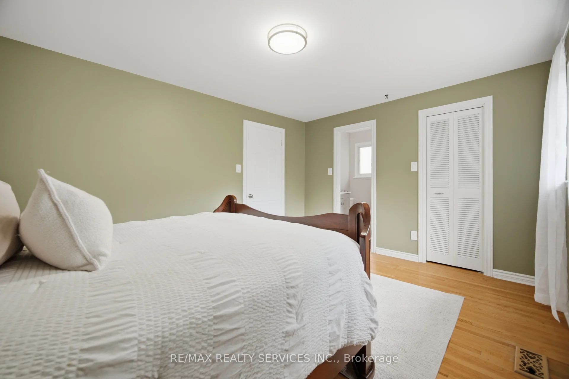 43 Melville Crescent Property Photo 17