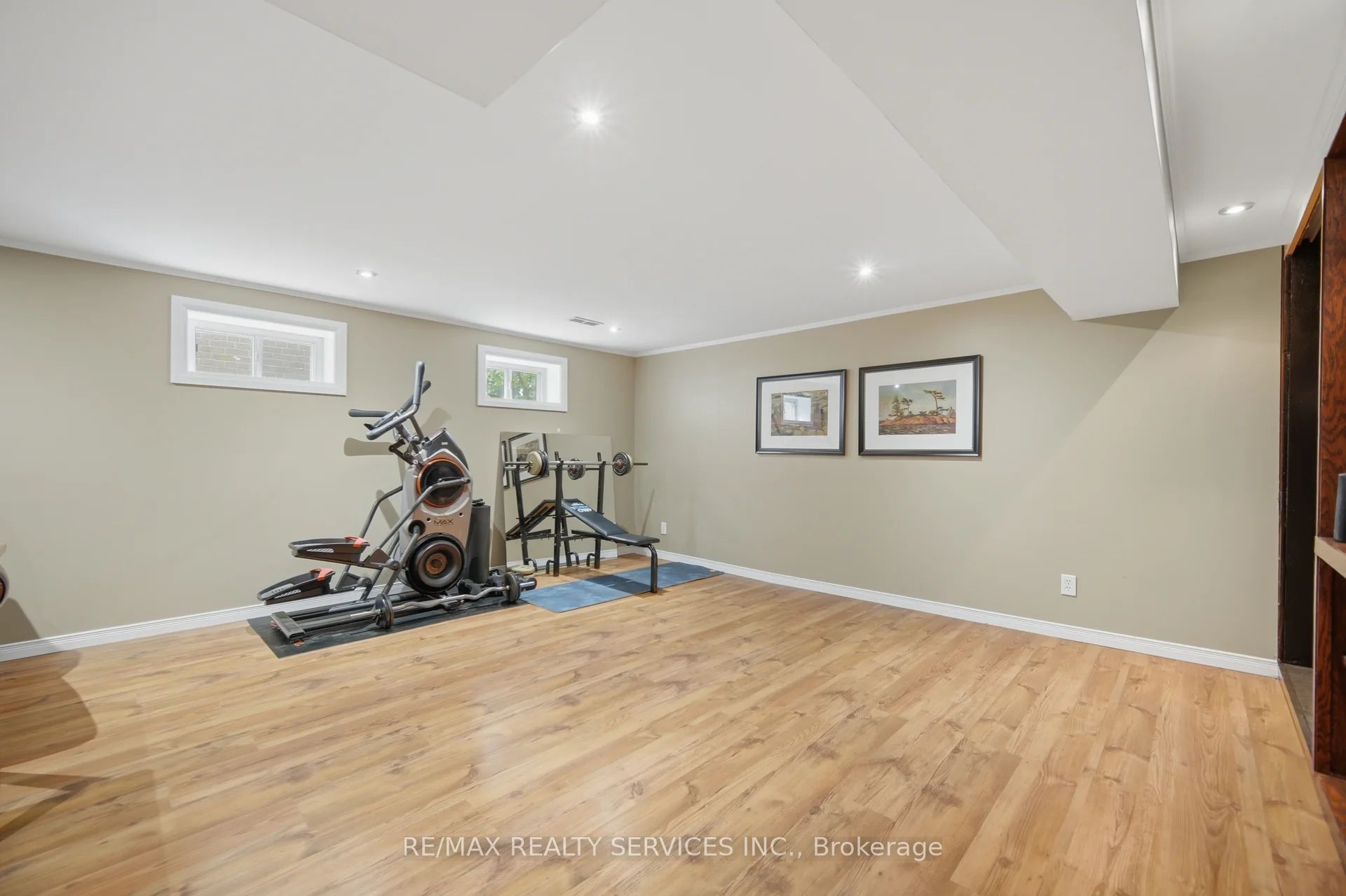 43 Melville Crescent Property Photo 32