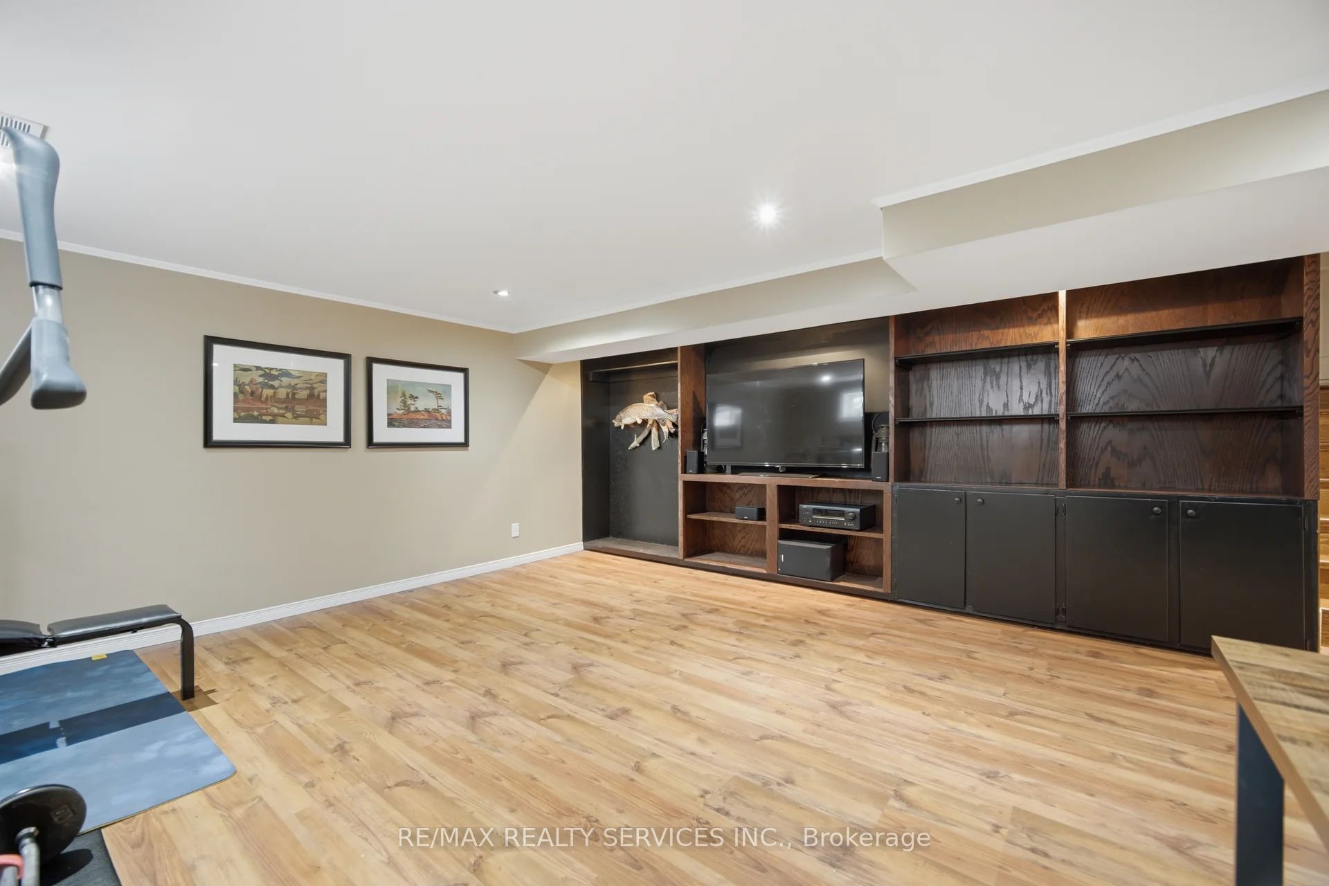 43 Melville Crescent Property Photo 33