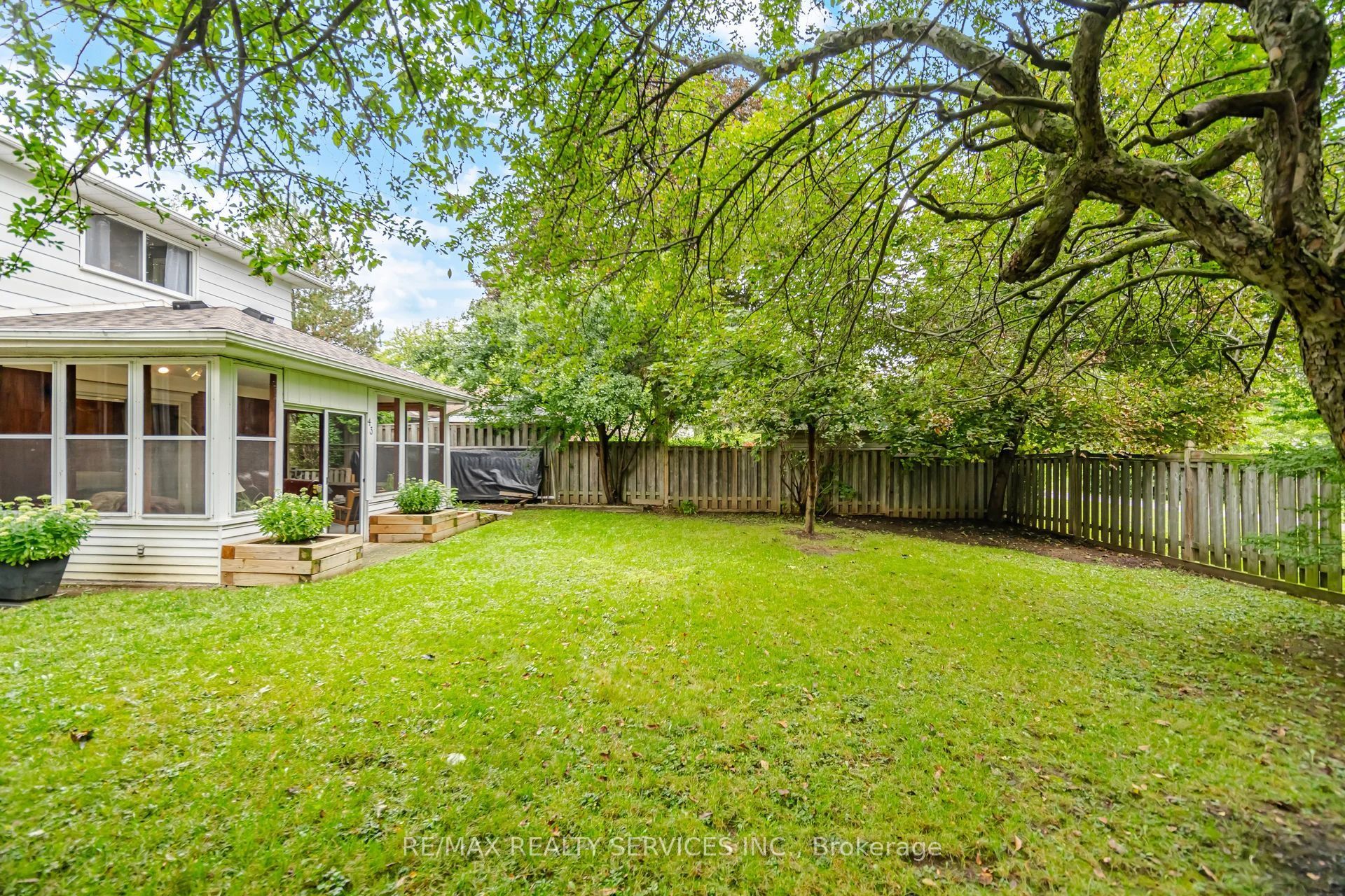 43 Melville Crescent Property Photo 37