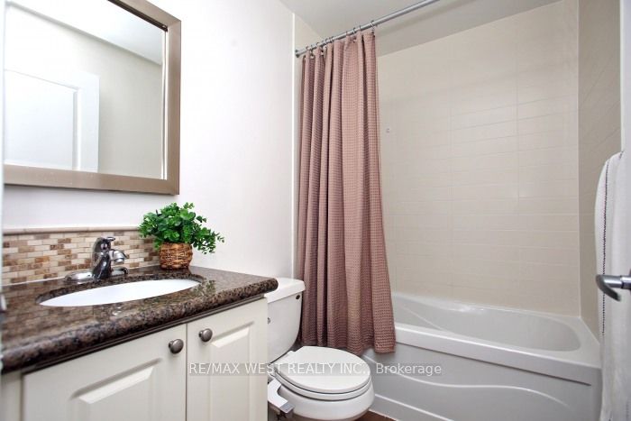225 Webb Drive 903 Property Photo 18