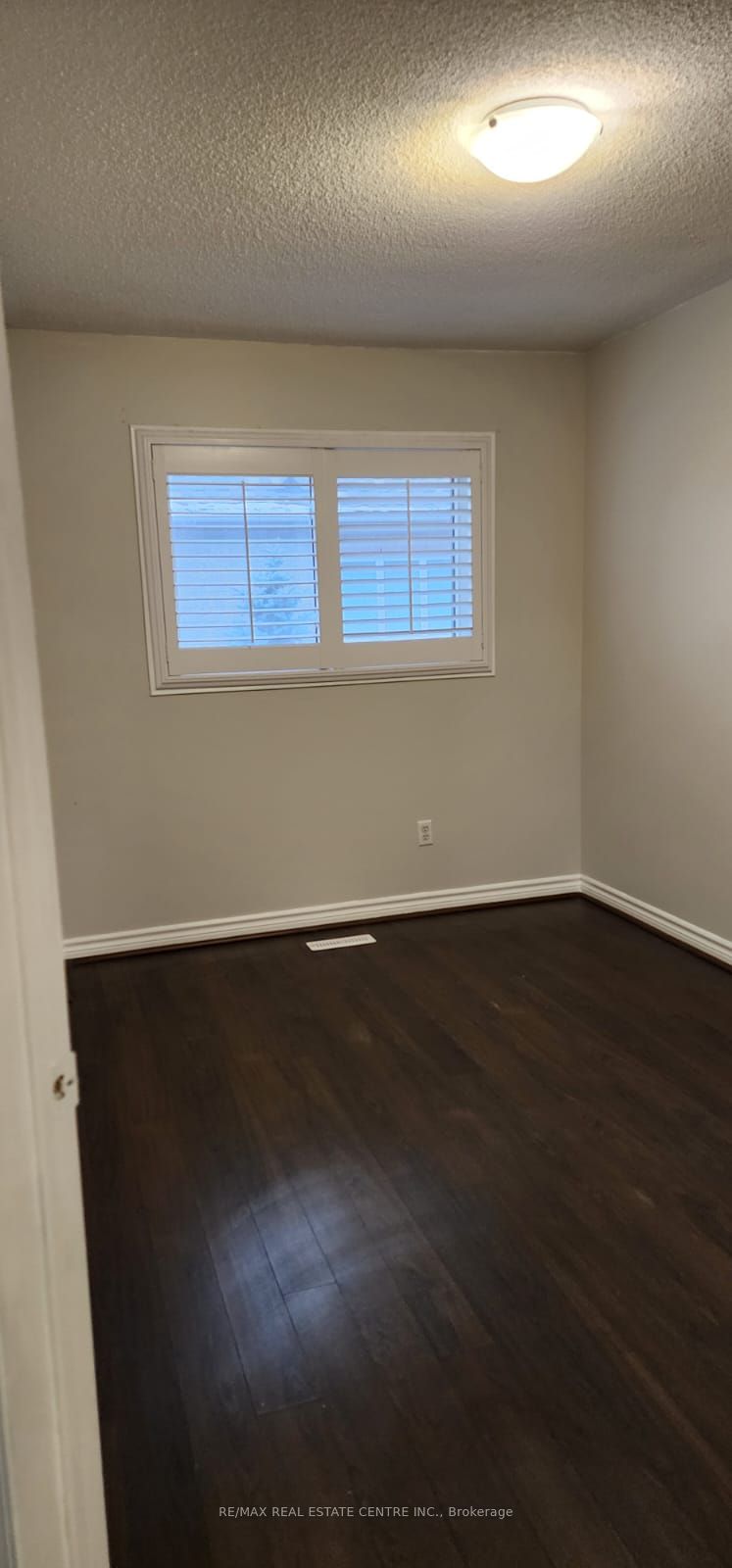 6850 Dillingwood Drive Property Photo 20