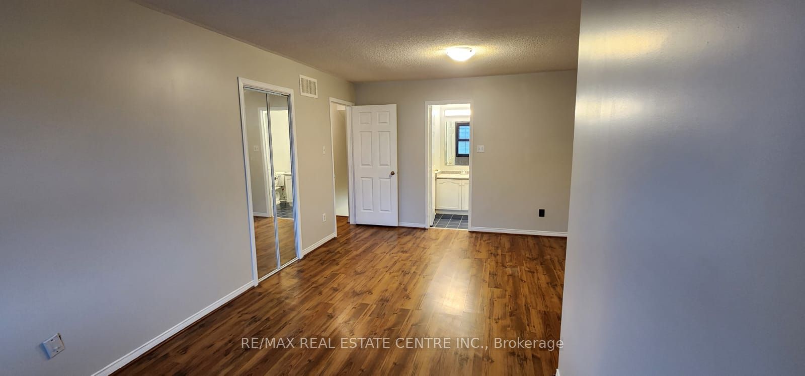 6850 Dillingwood Drive Property Photo 29