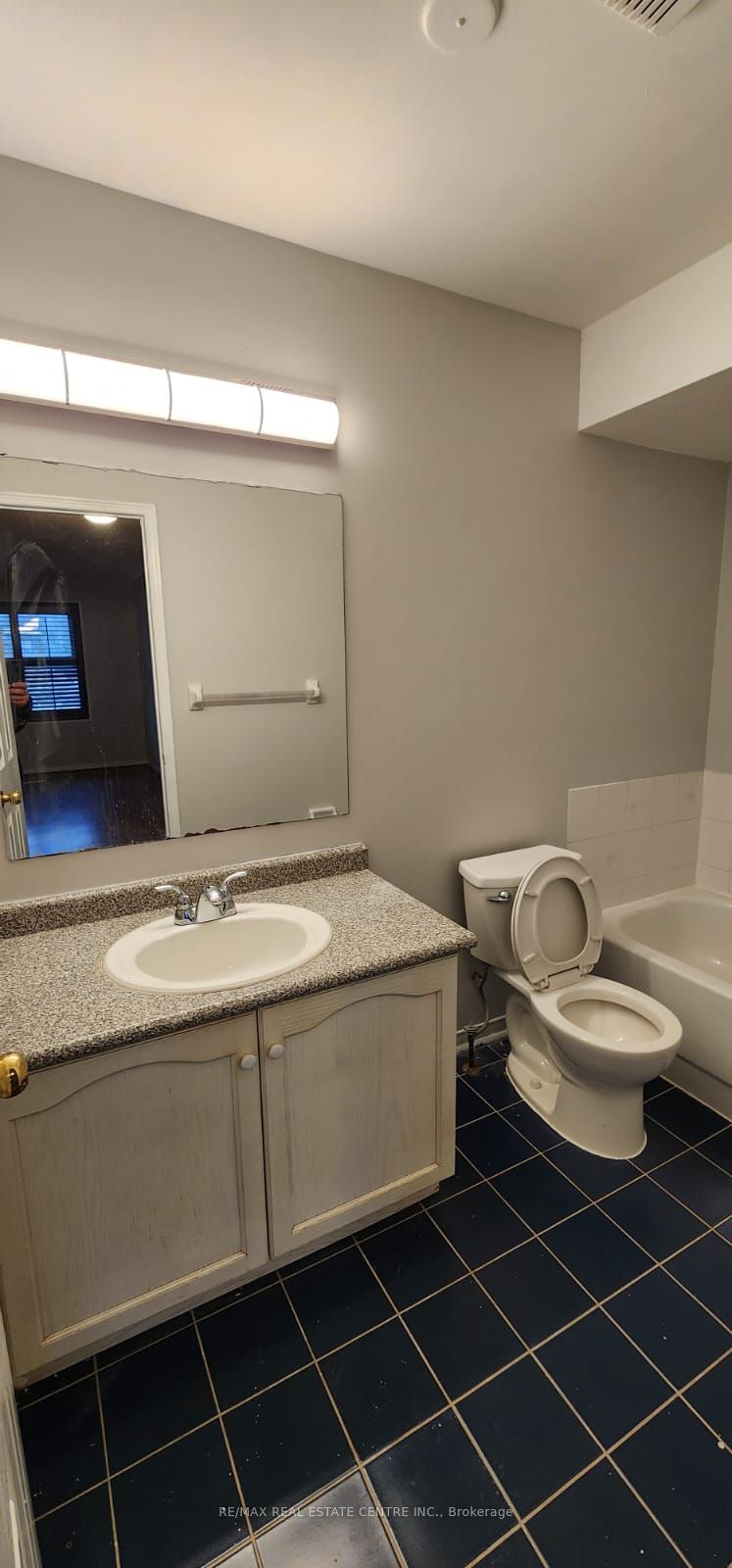 6850 Dillingwood Drive Property Photo 32