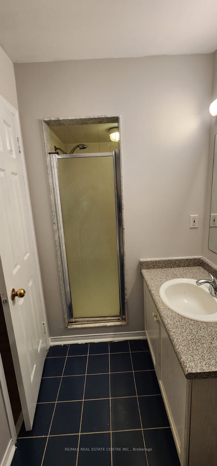 6850 Dillingwood Drive Property Photo 34