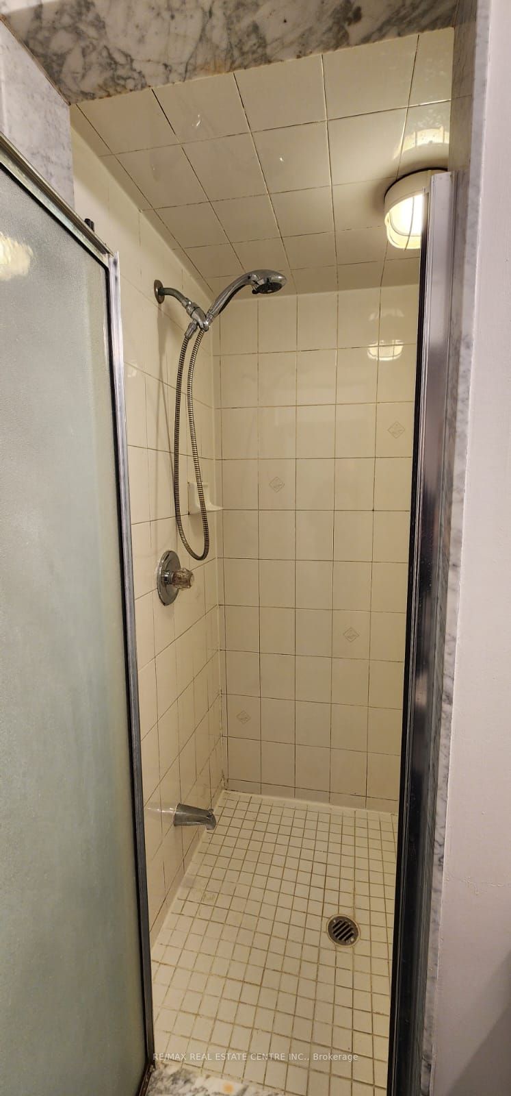 6850 Dillingwood Drive Property Photo 35