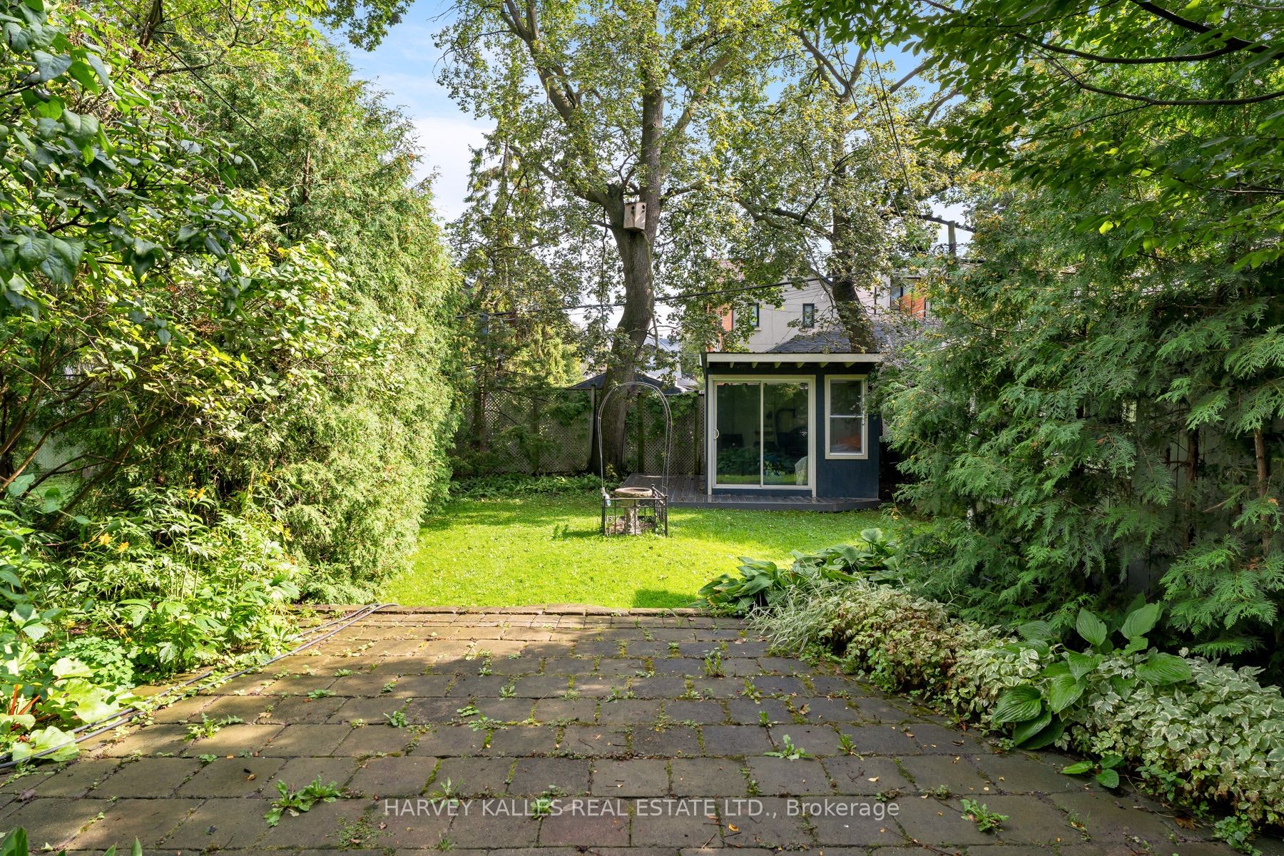 61 Queens Drive Property Photo 41