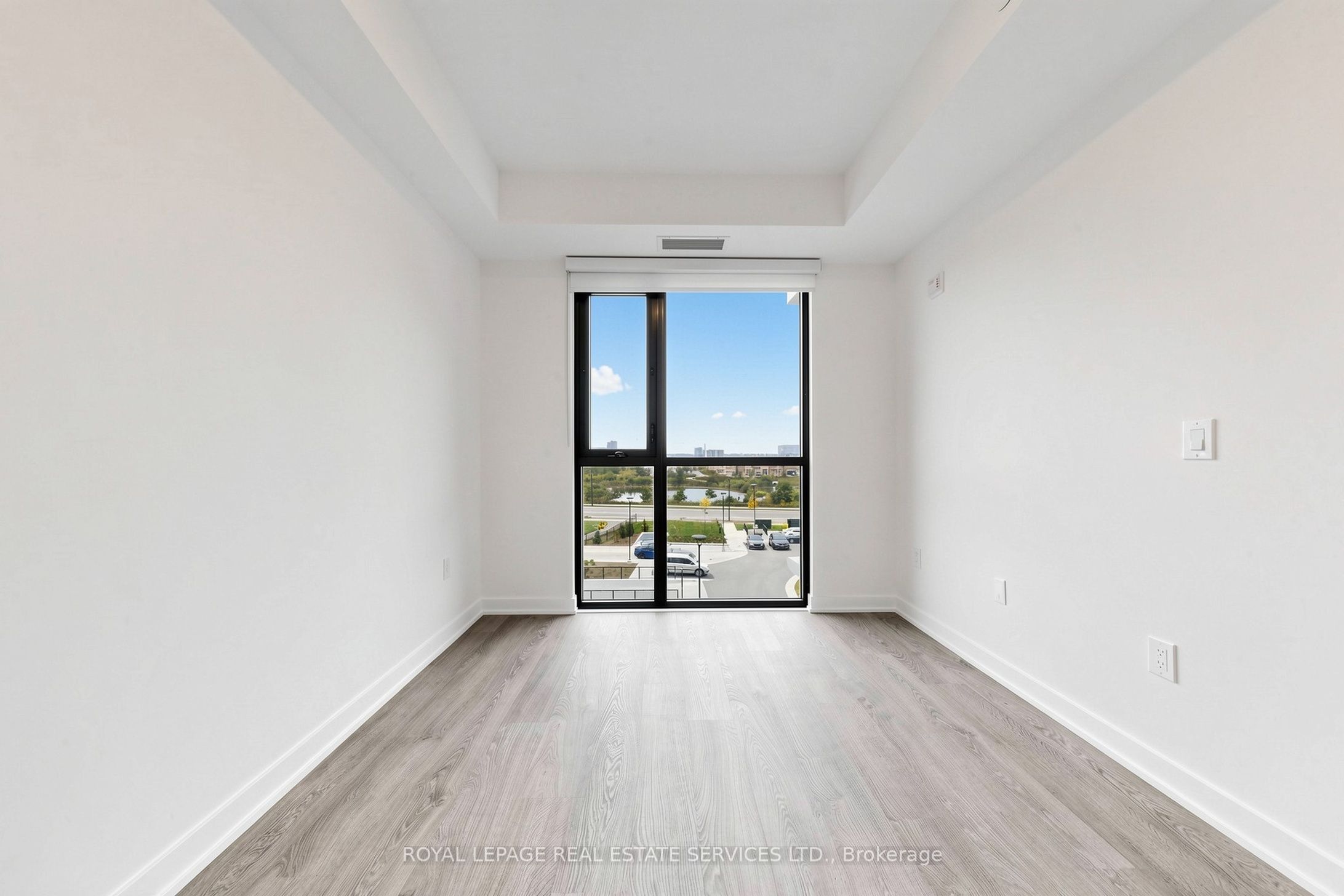740 Whitlock Avenue 405 Property Photo 18