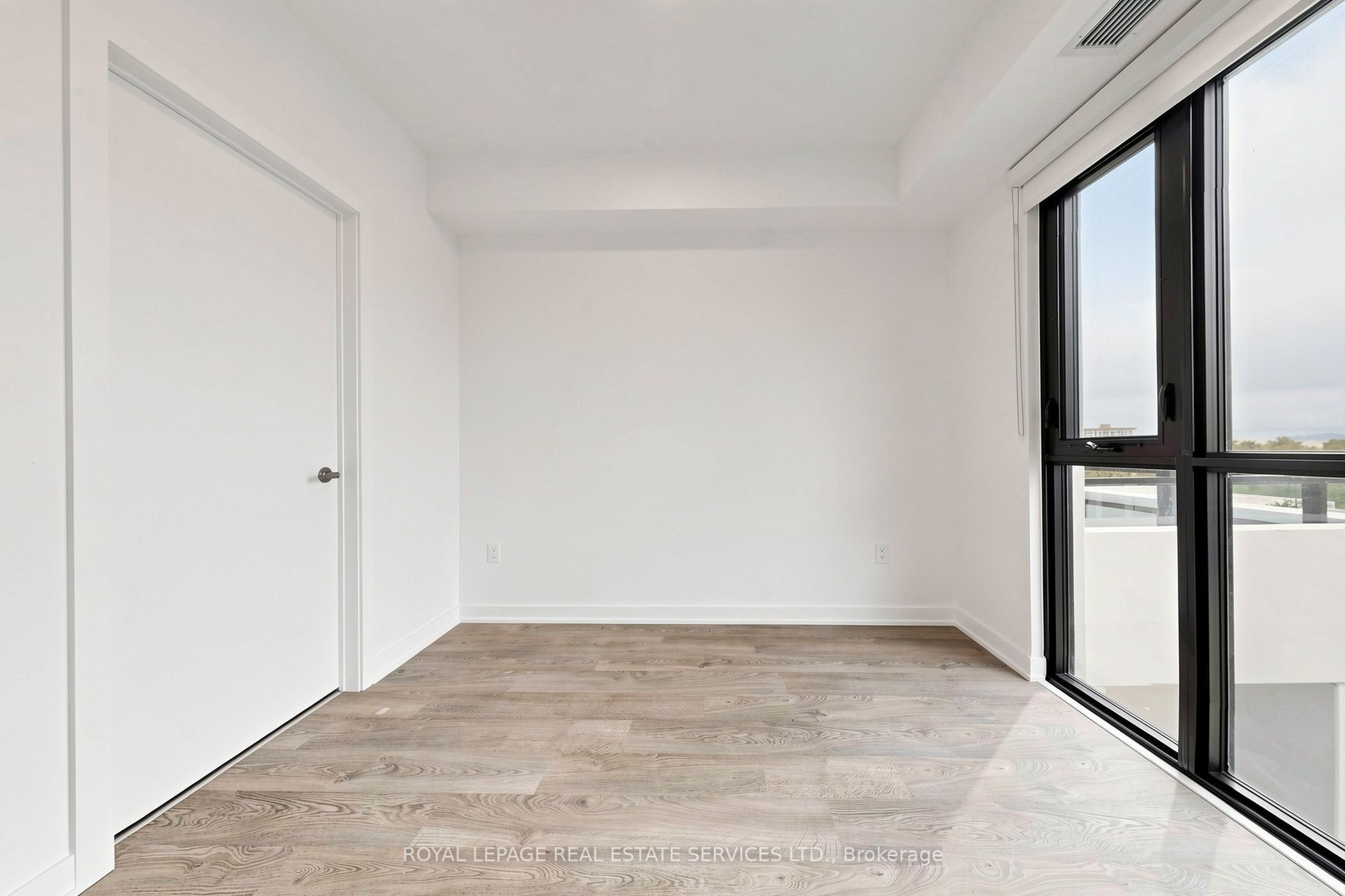 740 Whitlock Avenue 405 Property Photo 20