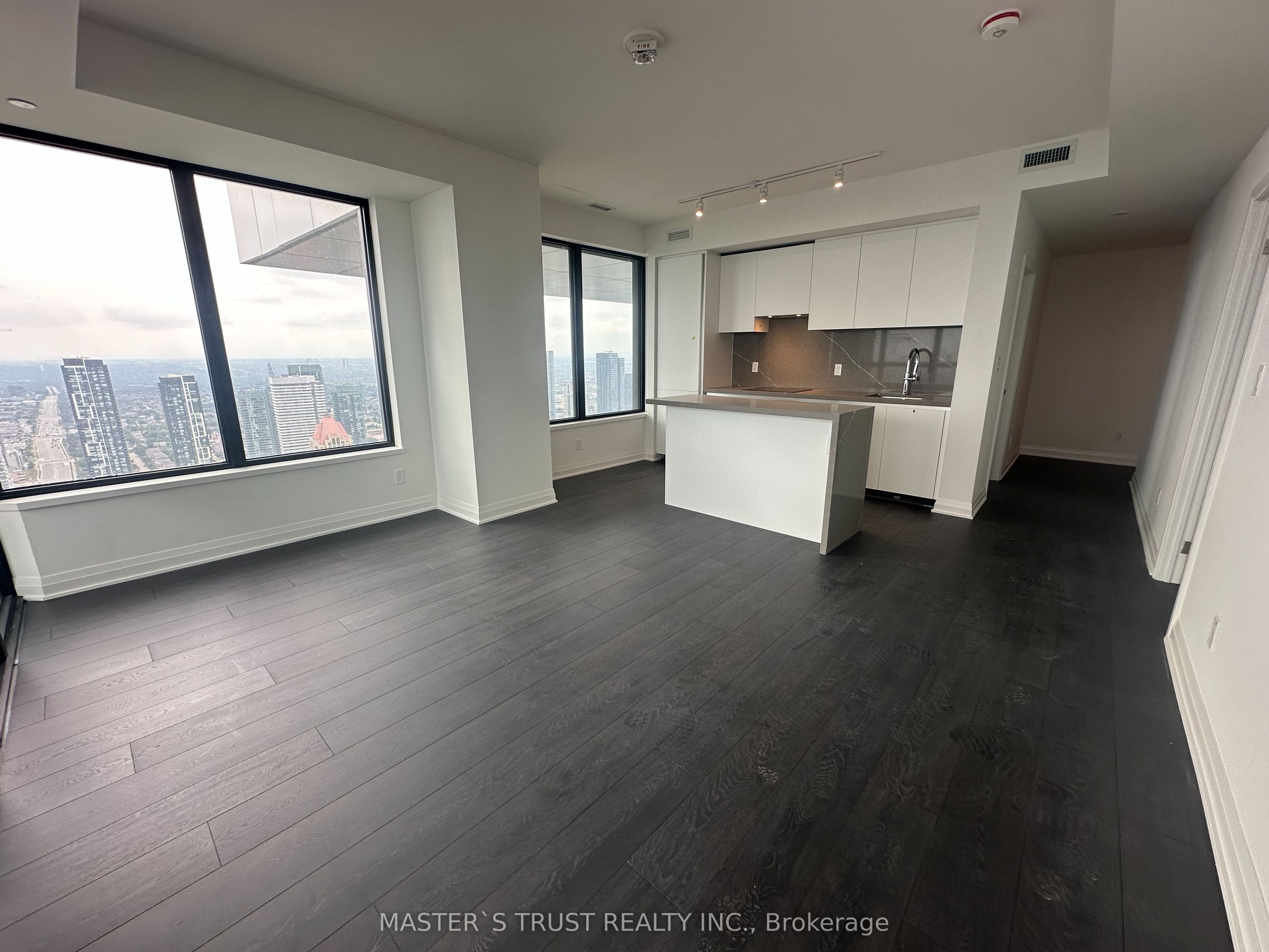 4015 The Exchange S 5404 Property Photo 3
