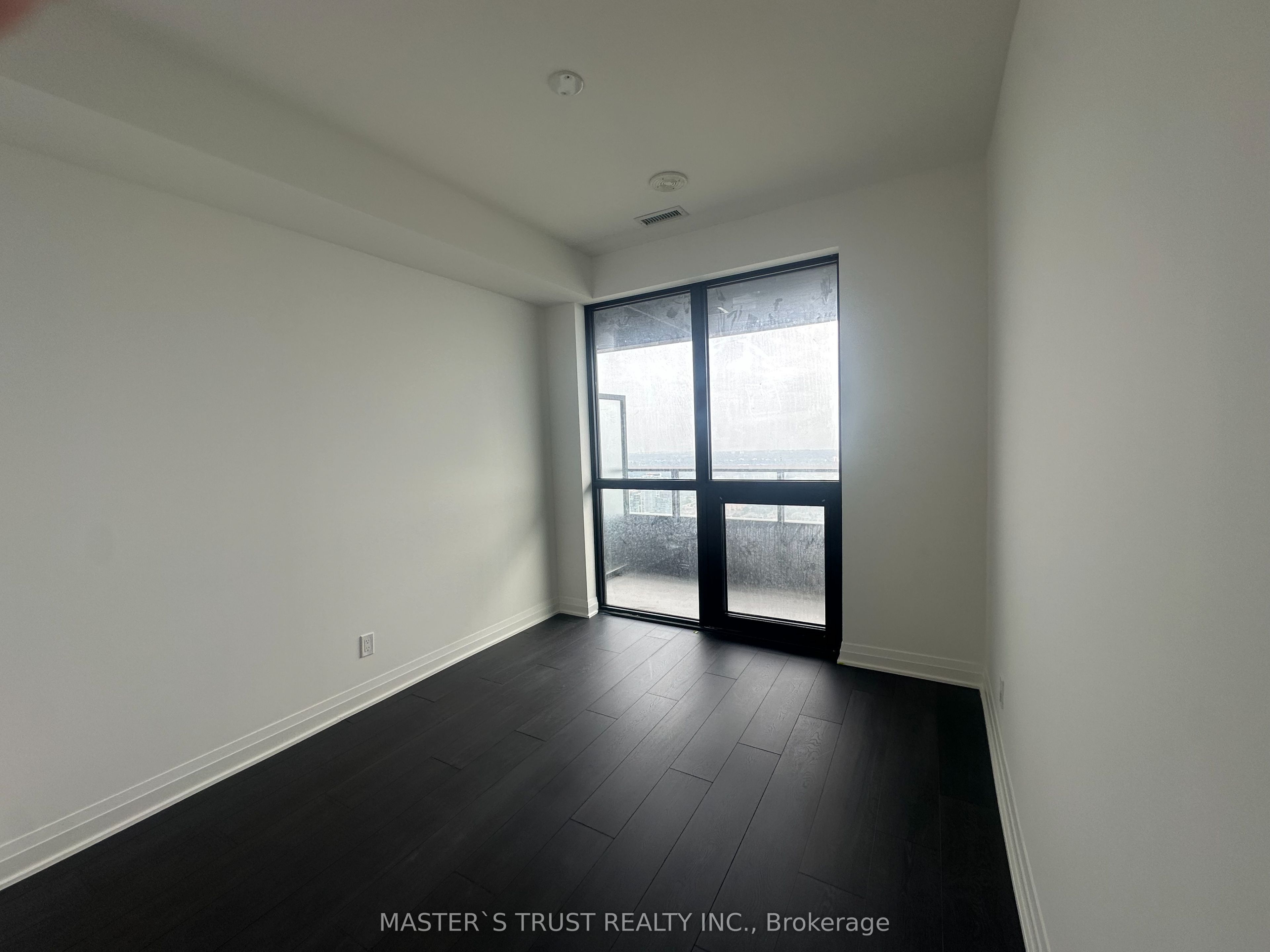 4015 The Exchange S 5404 Property Photo 4