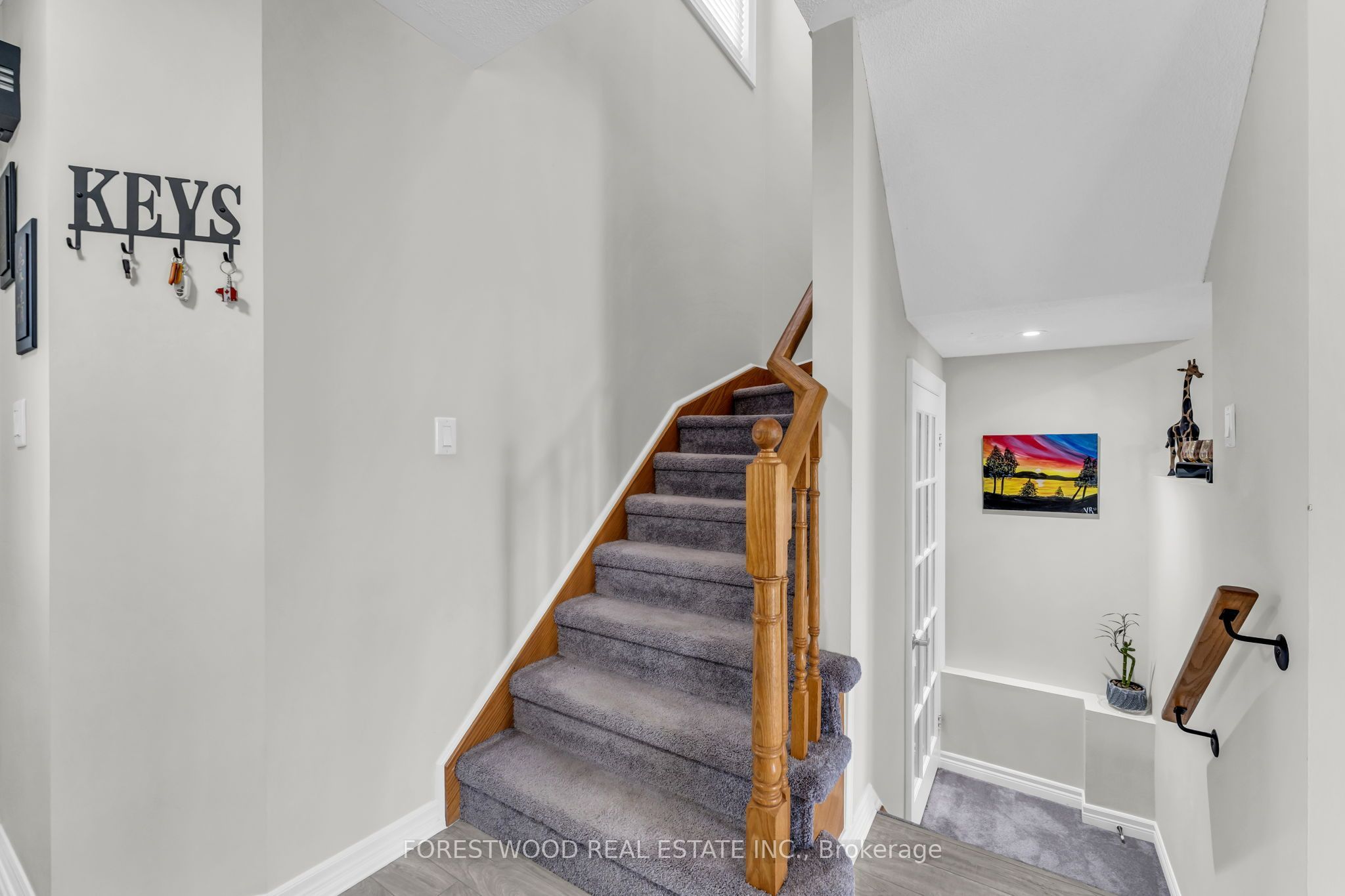 451 Jay Crescent Property Photo 16