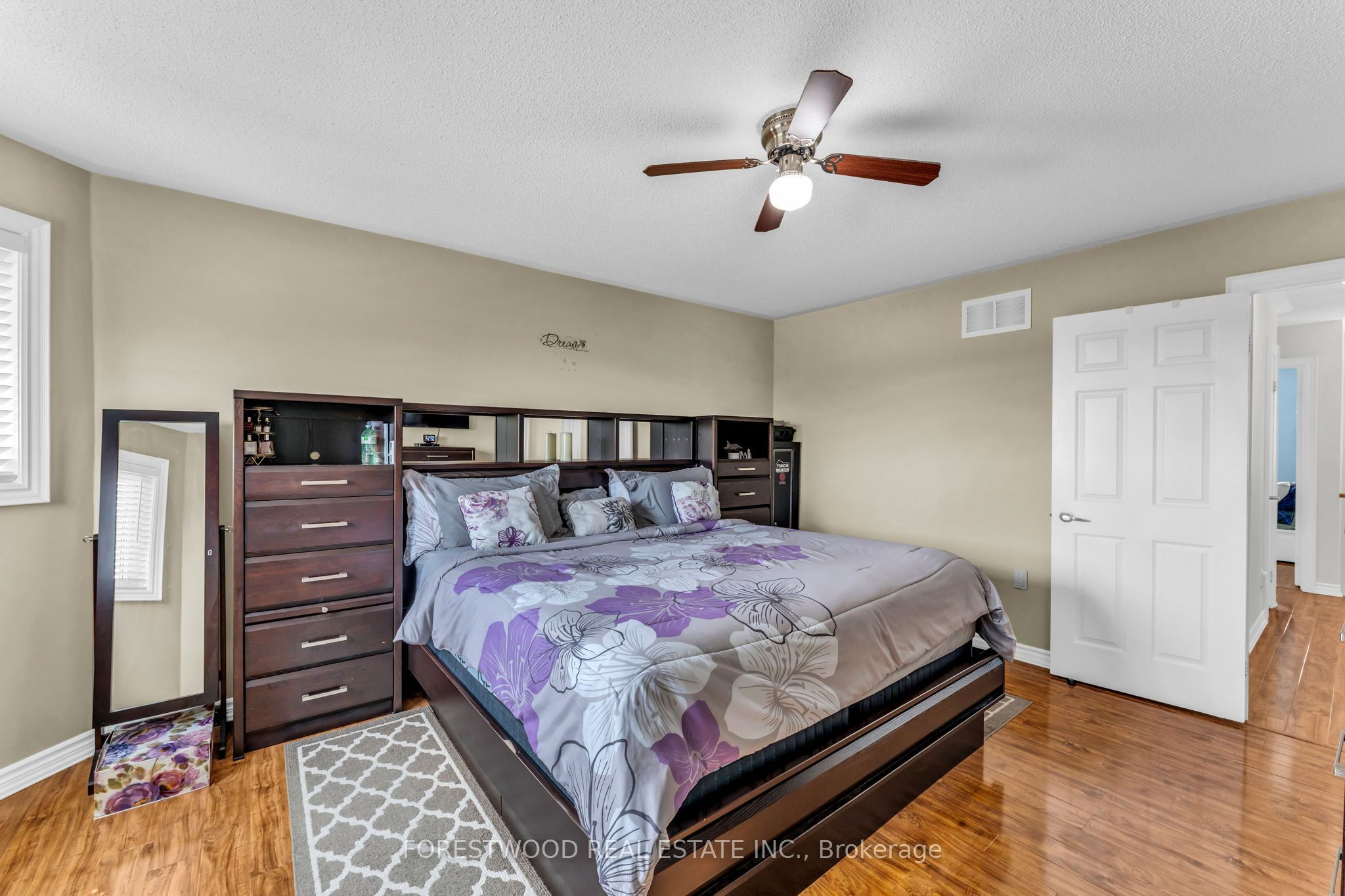 451 Jay Crescent Property Photo 19