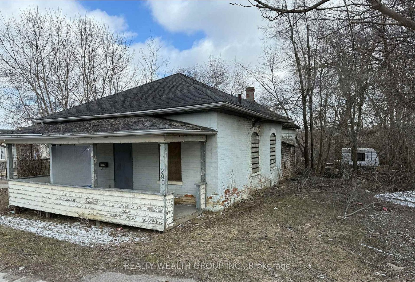 290 Broadway Property Photo 1