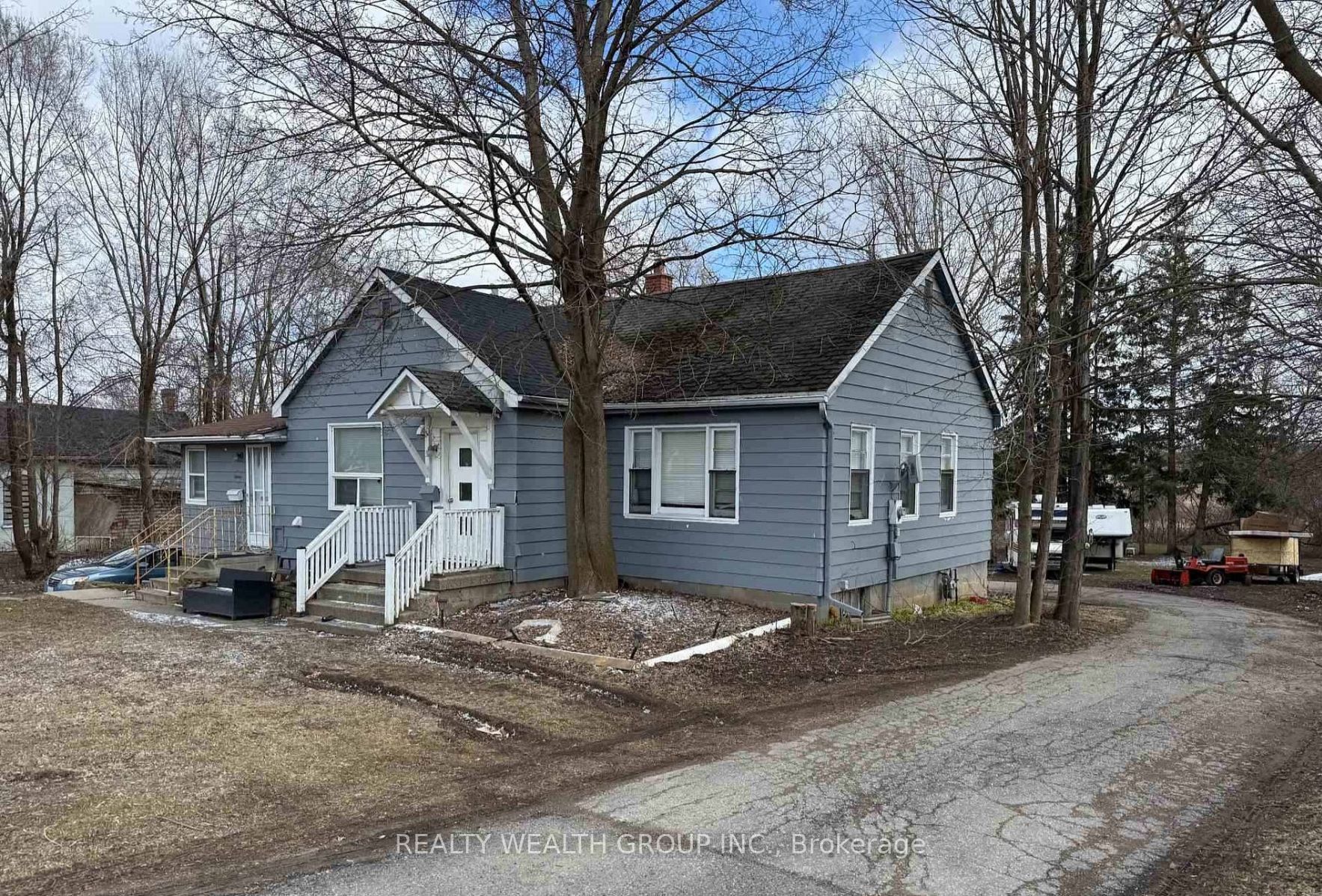 292 Broadway Property Photo 1