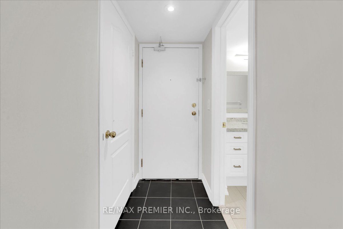 141 Isaac Devins Boulevard 8 Property Photo 3