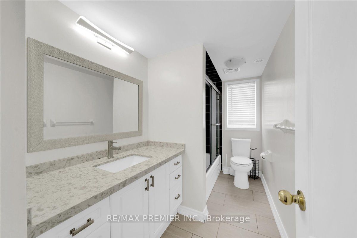 141 Isaac Devins Boulevard 8 Property Photo 5