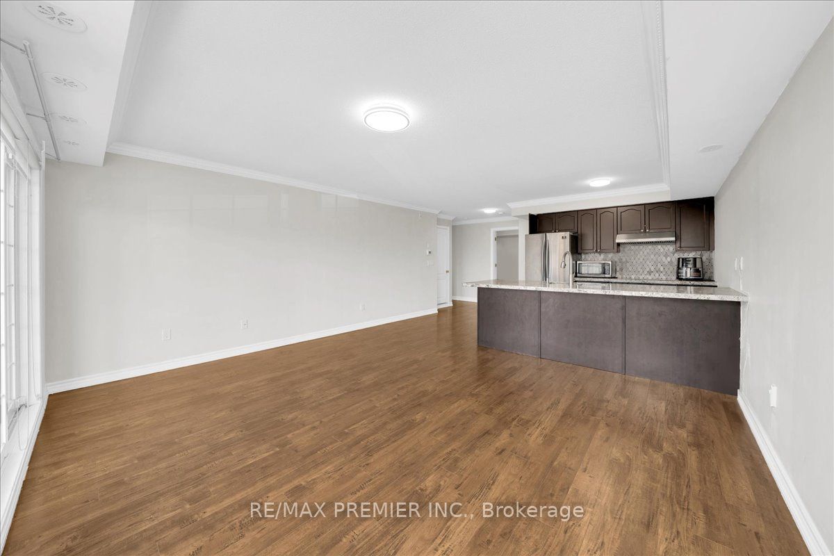 141 Isaac Devins Boulevard 8 Property Photo 12
