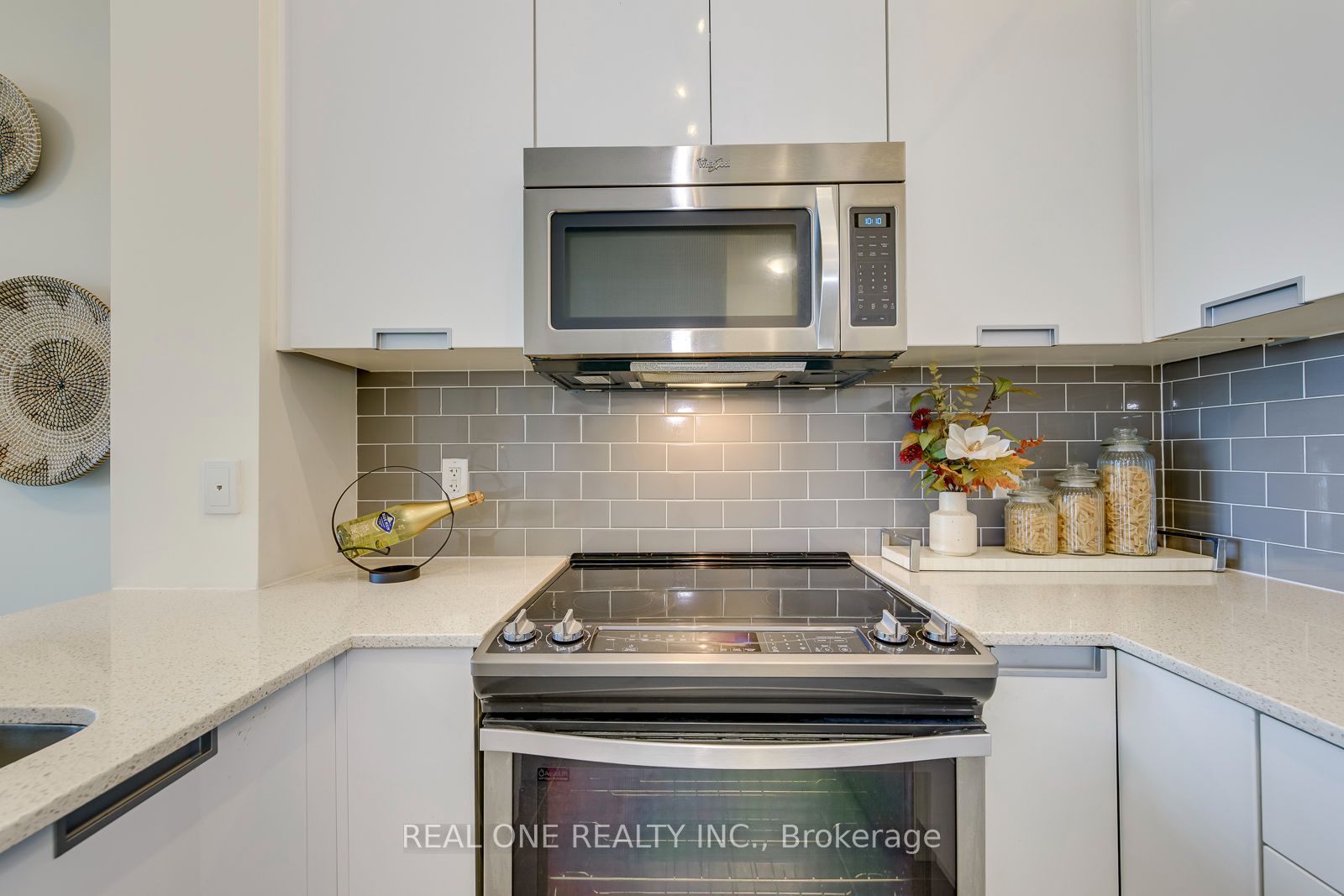 55 Eglinton Avenue W 407 Property Photo 14