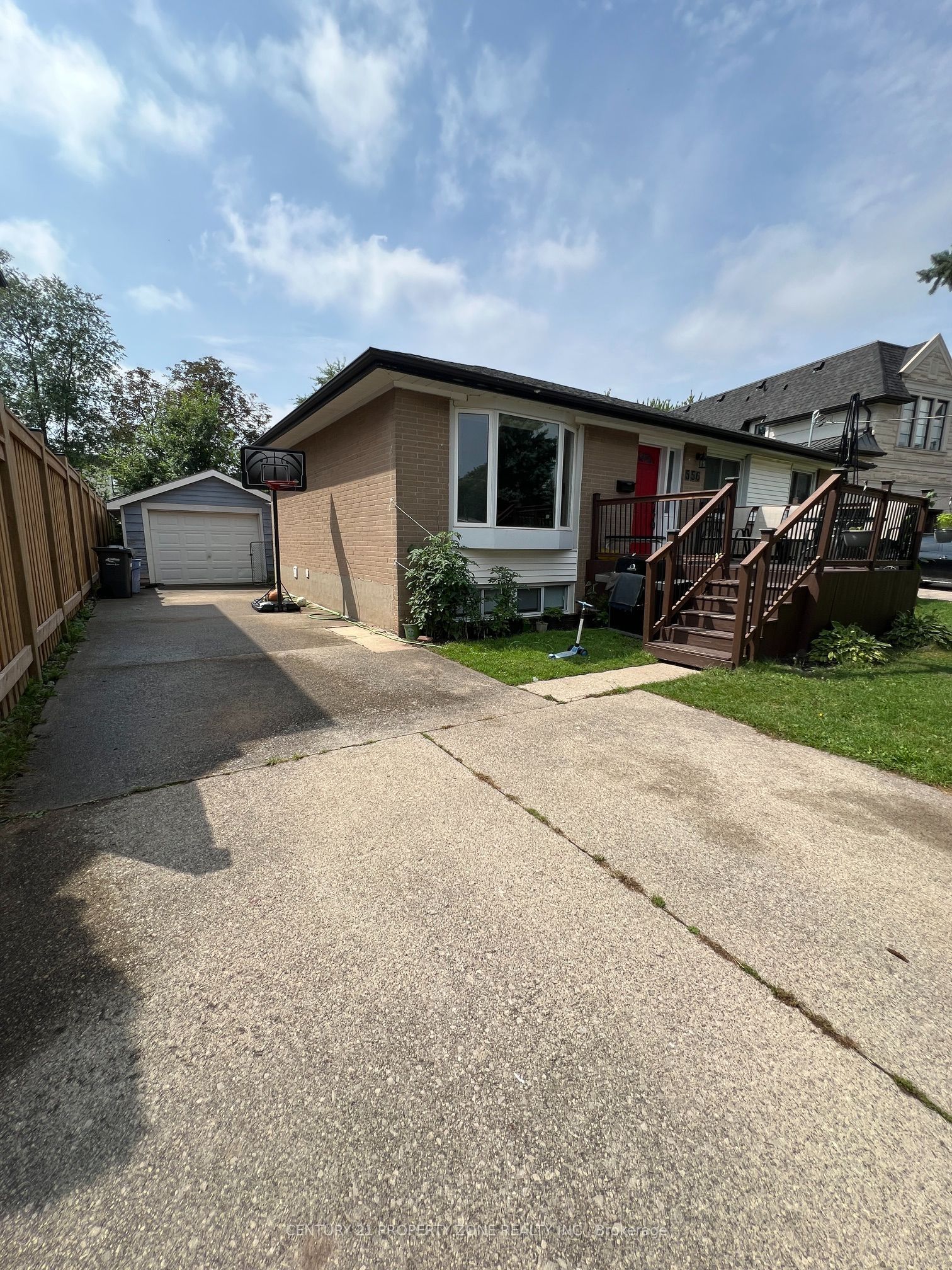 556 Sherin Drive Property Photo 3