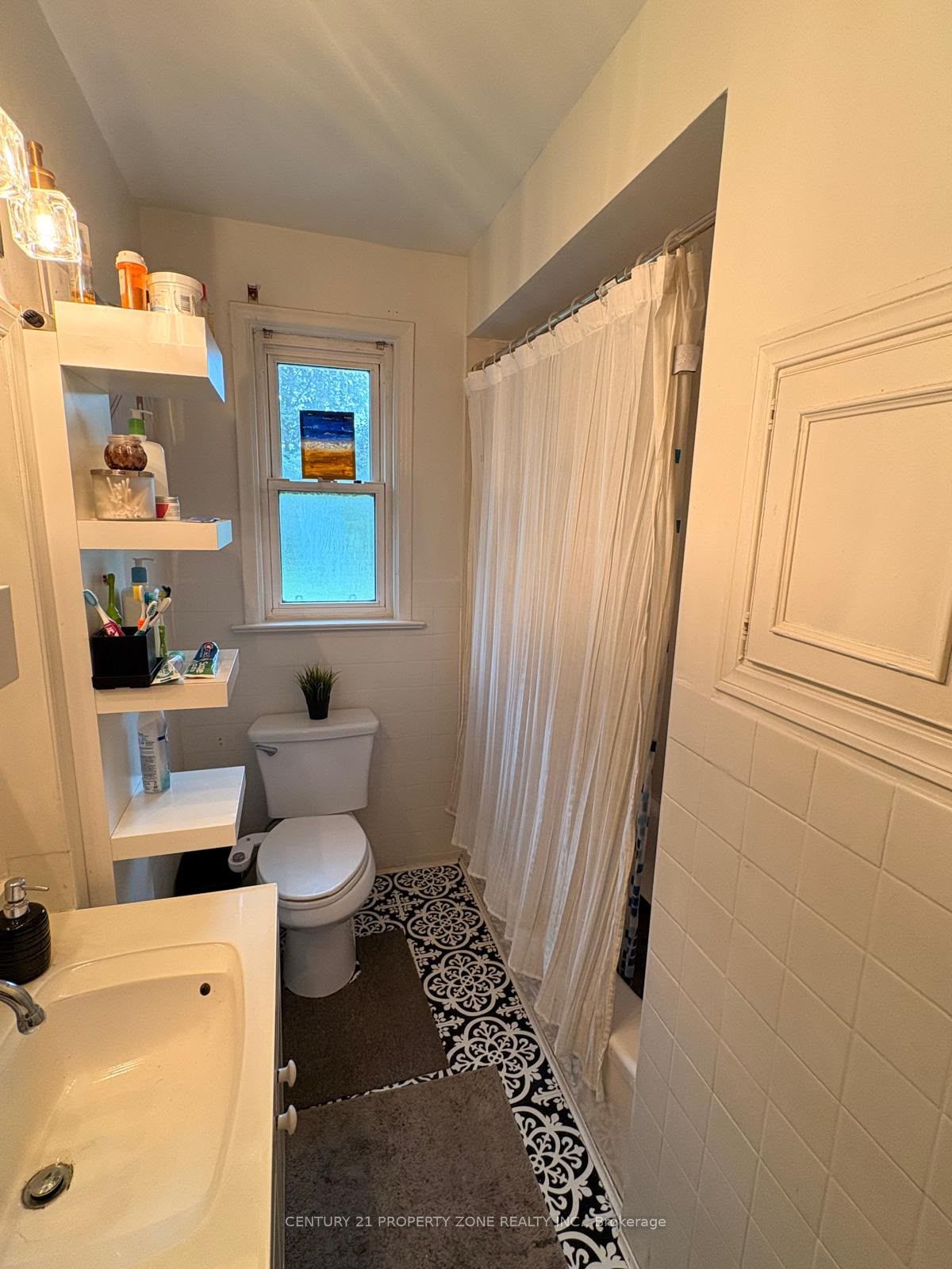 556 Sherin Drive Property Photo 11