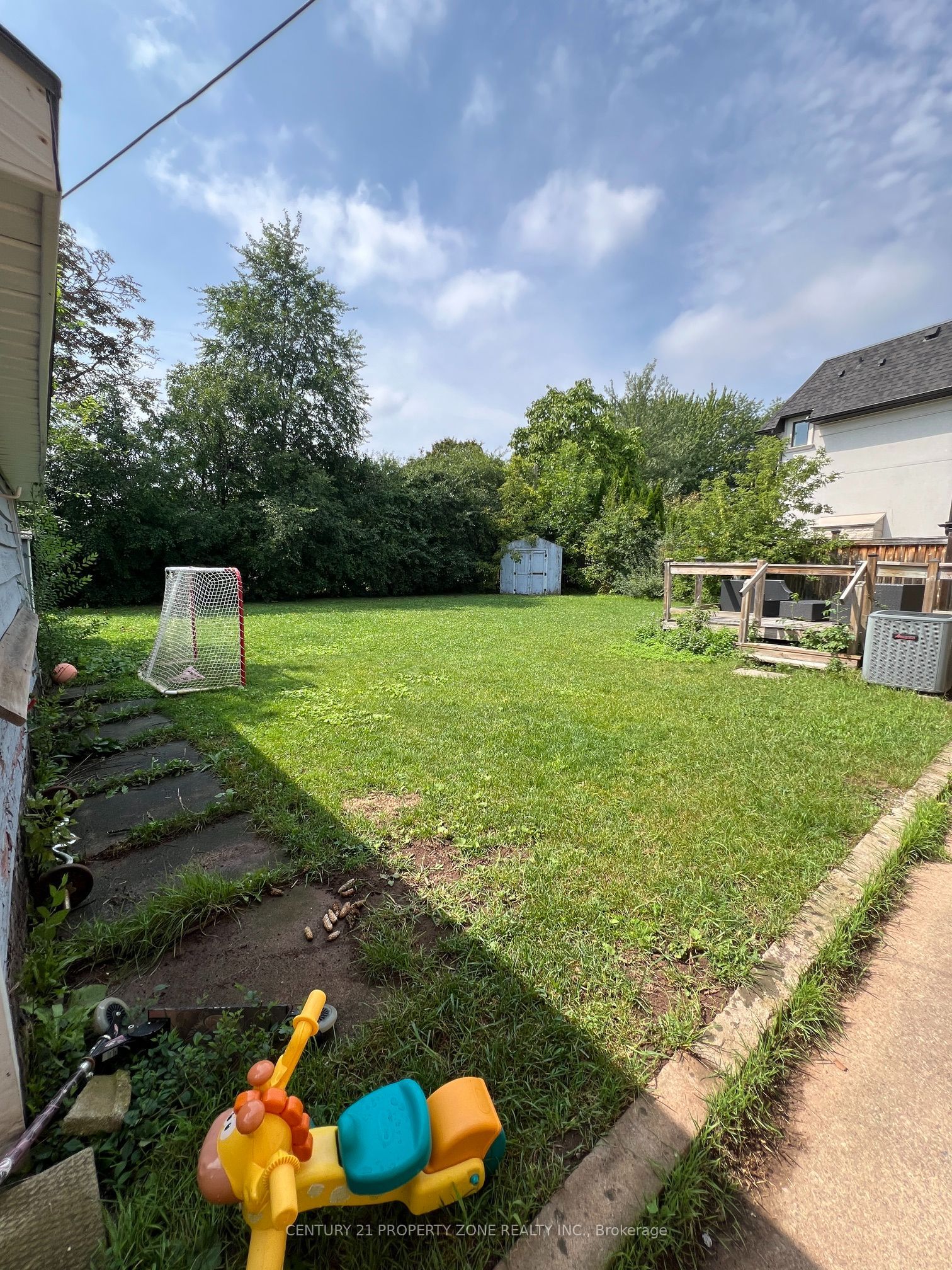 556 Sherin Drive Property Photo 17