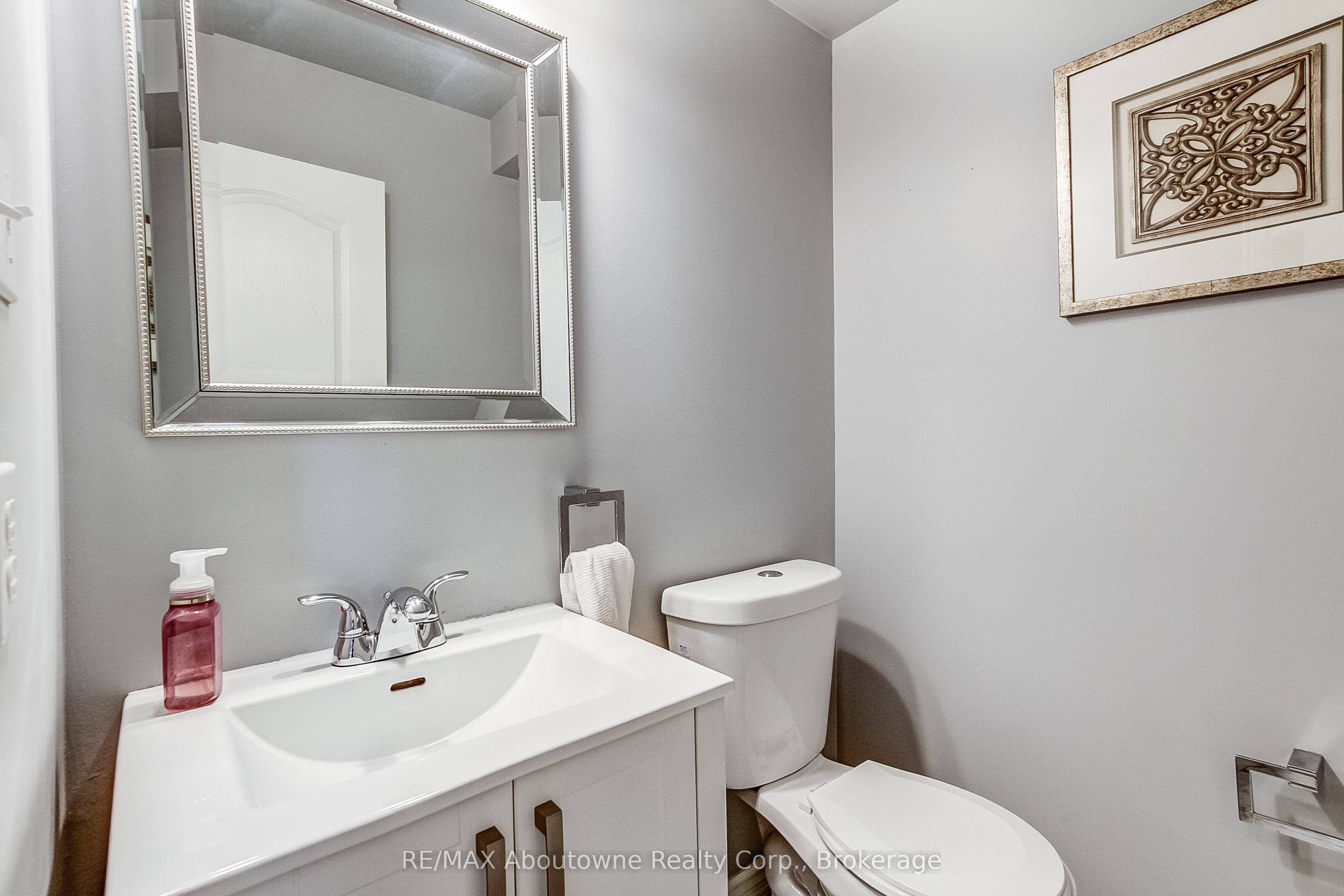 2150 Forest Gate Park Property Photo 9