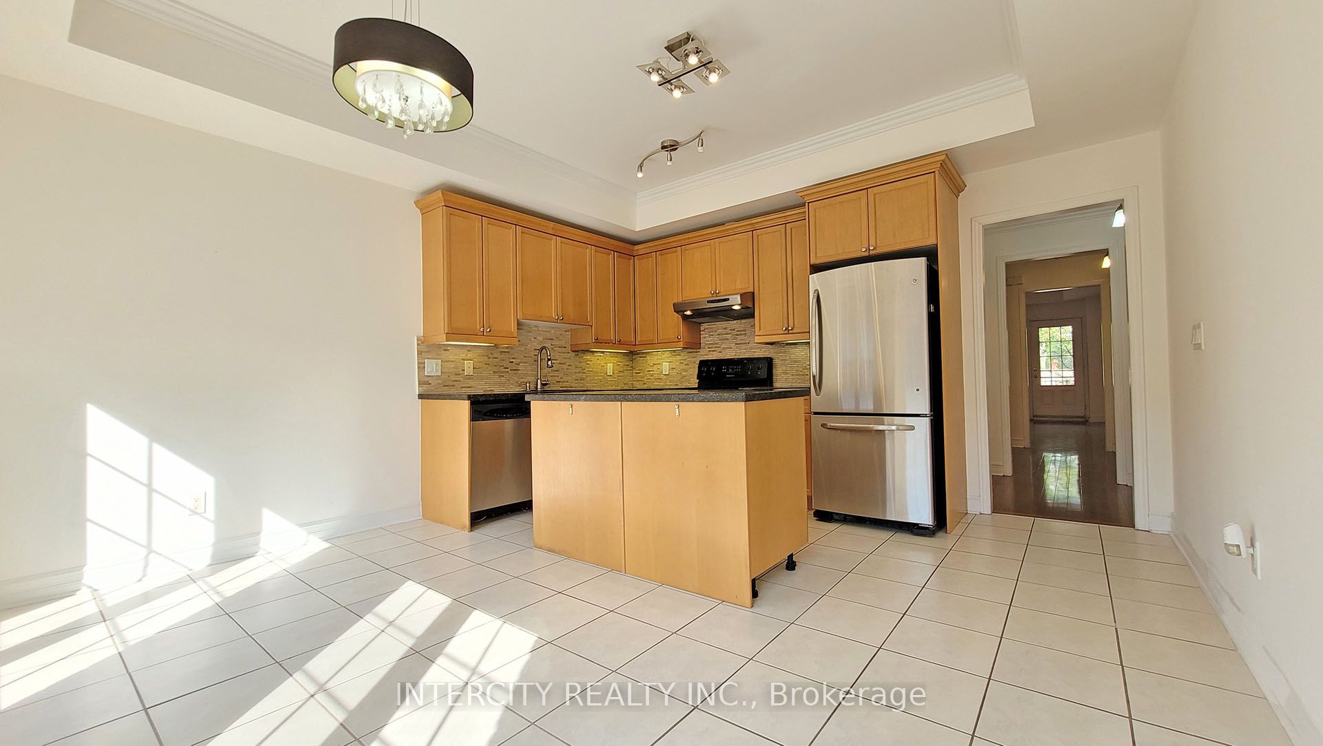 86 Lakeshore Road W Property Photo 23