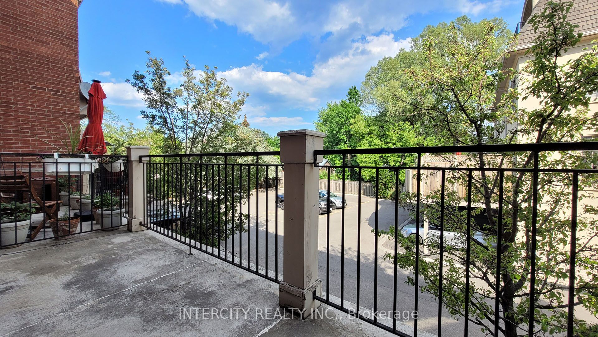 86 Lakeshore Road W Property Photo 45