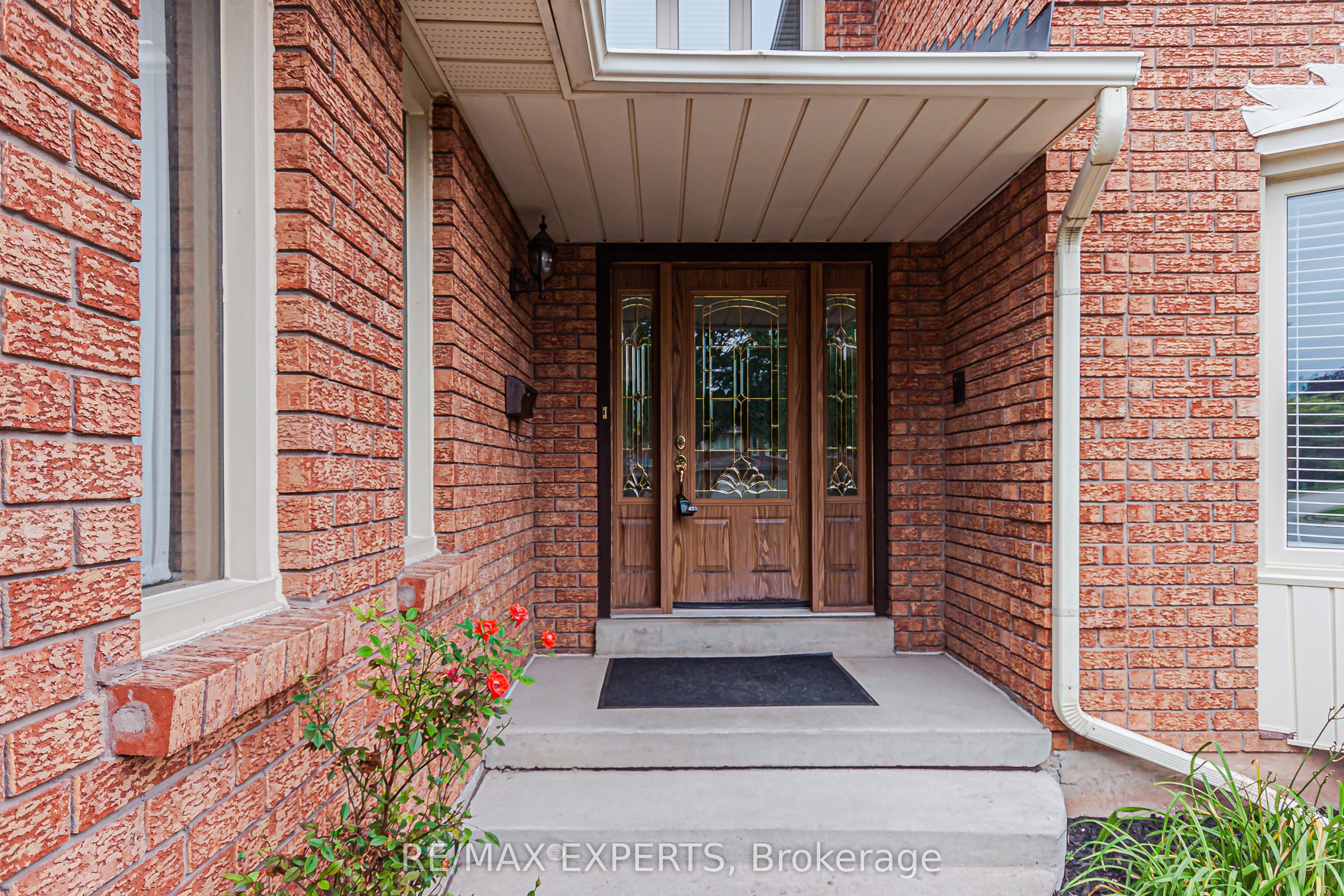 1343 Greenwood Crescent Property Photo 3