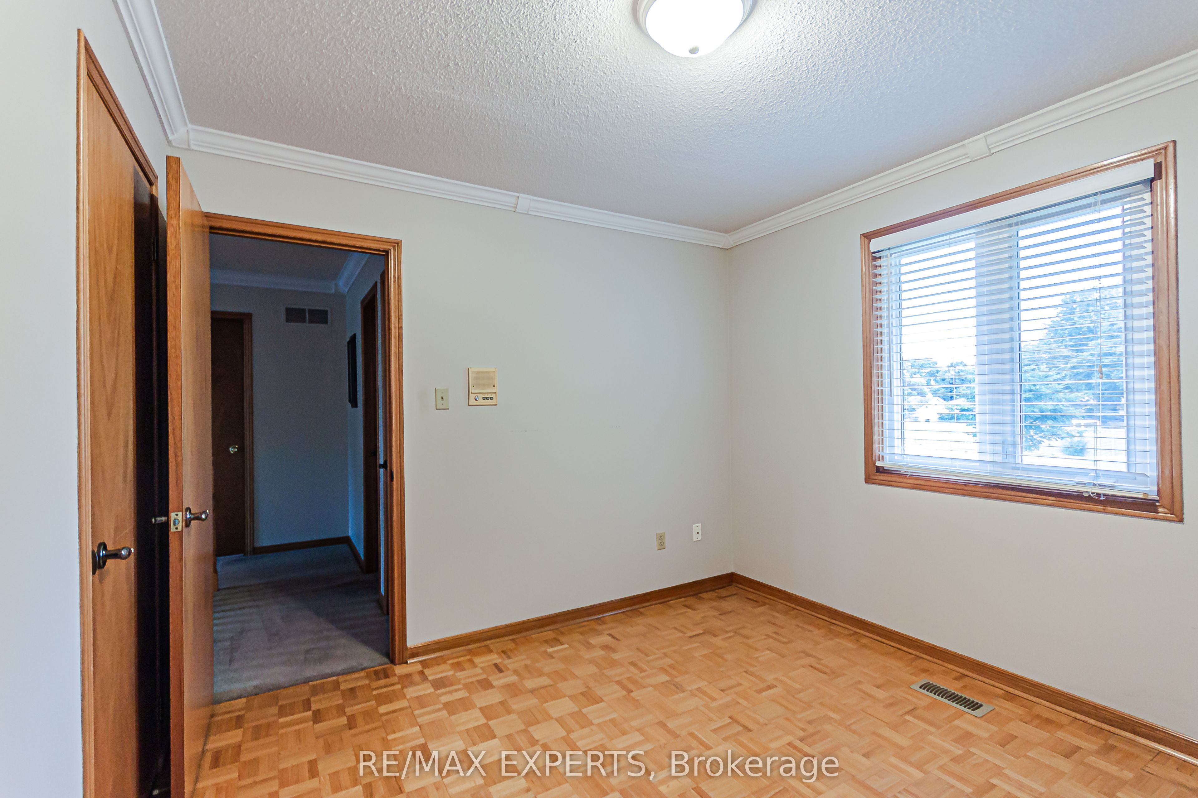 1343 Greenwood Crescent Property Photo 23