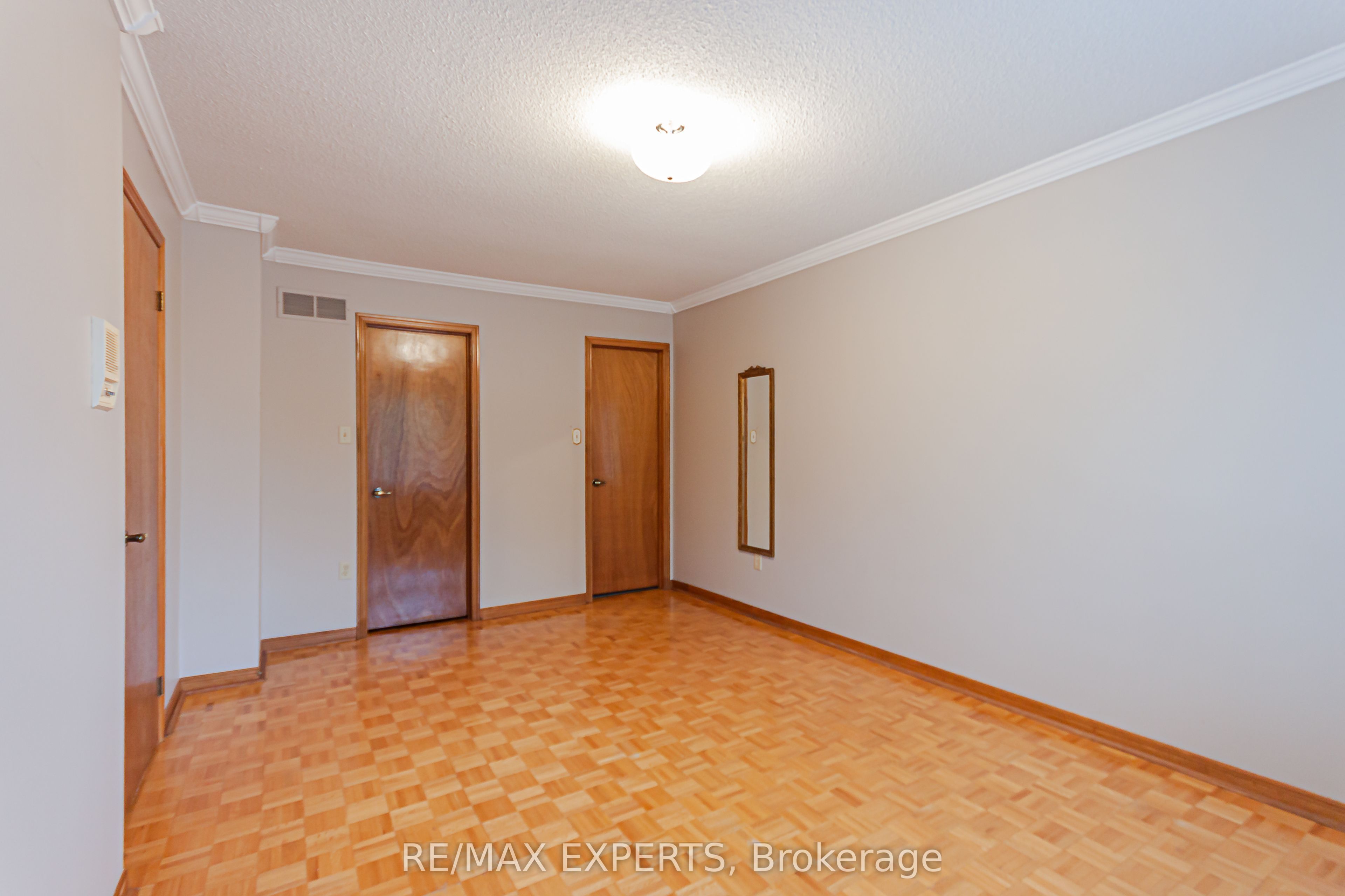 1343 Greenwood Crescent Property Photo 34