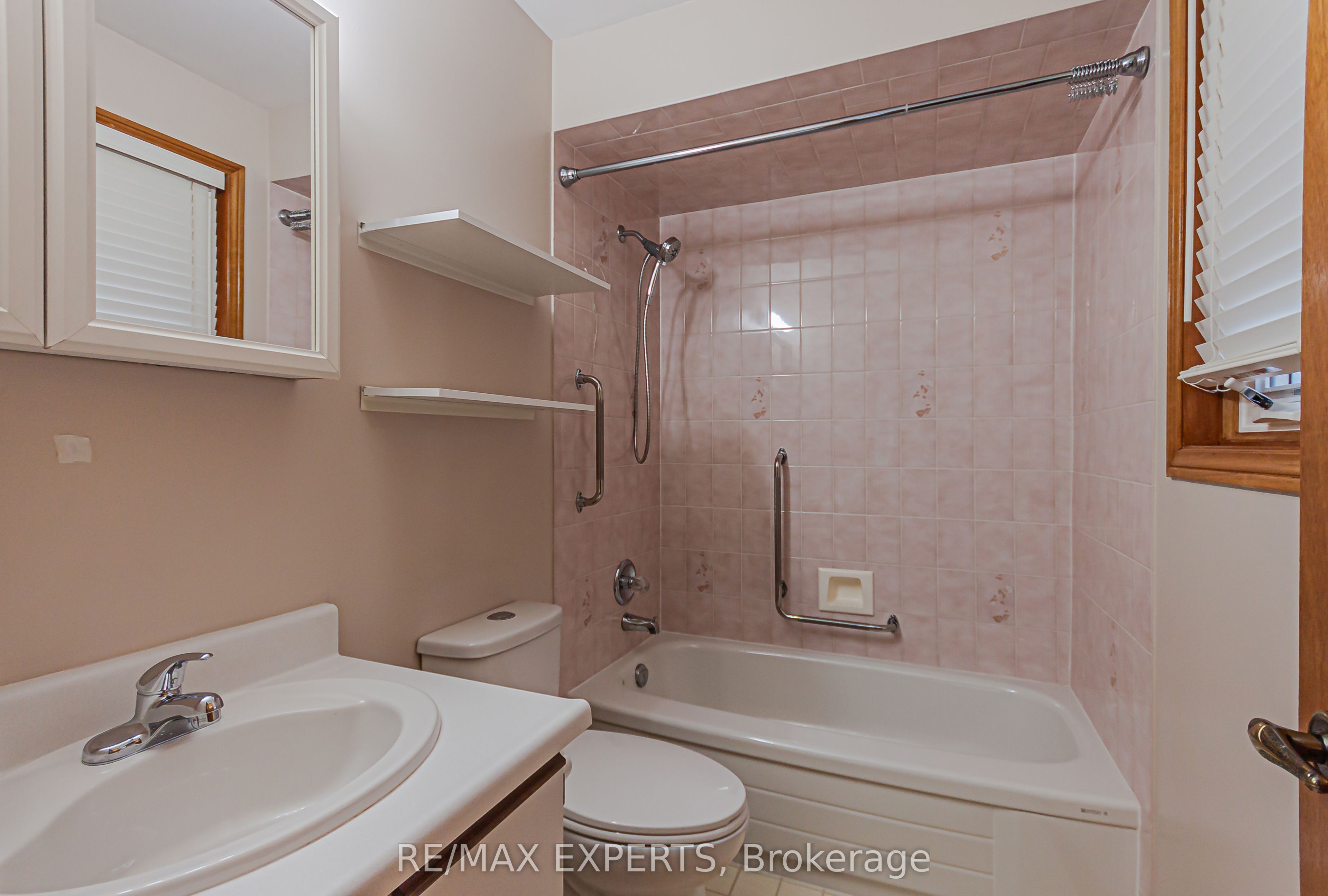 1343 Greenwood Crescent Property Photo 35