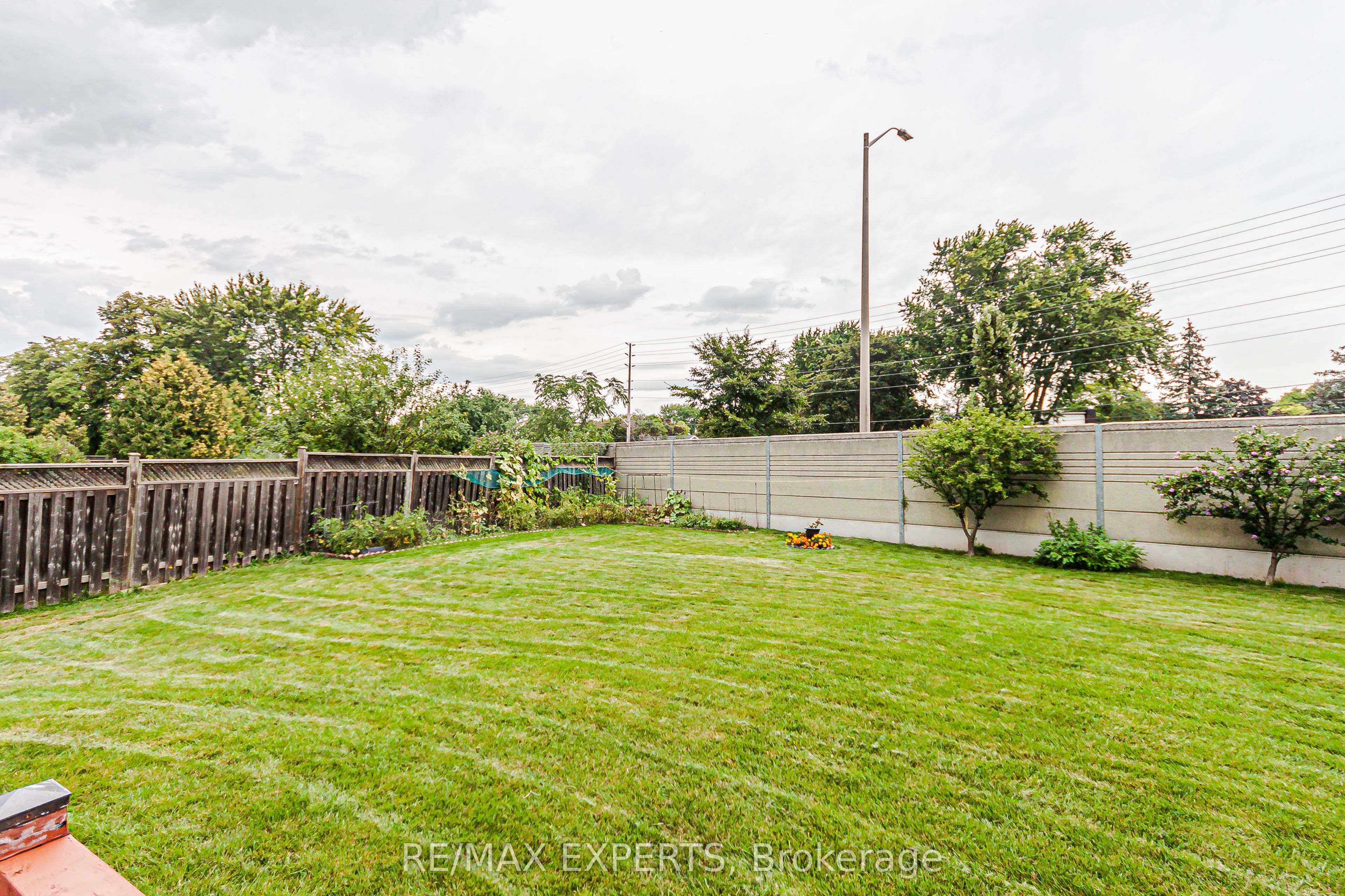 1343 Greenwood Crescent Property Photo 40