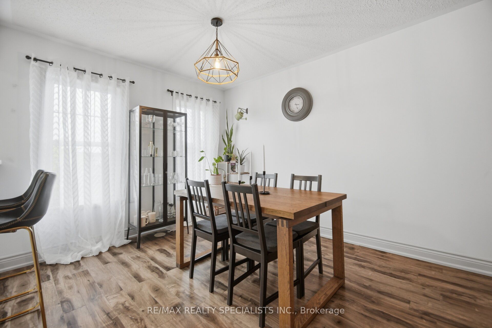 220 Mortimer Crescent Property Photo 15