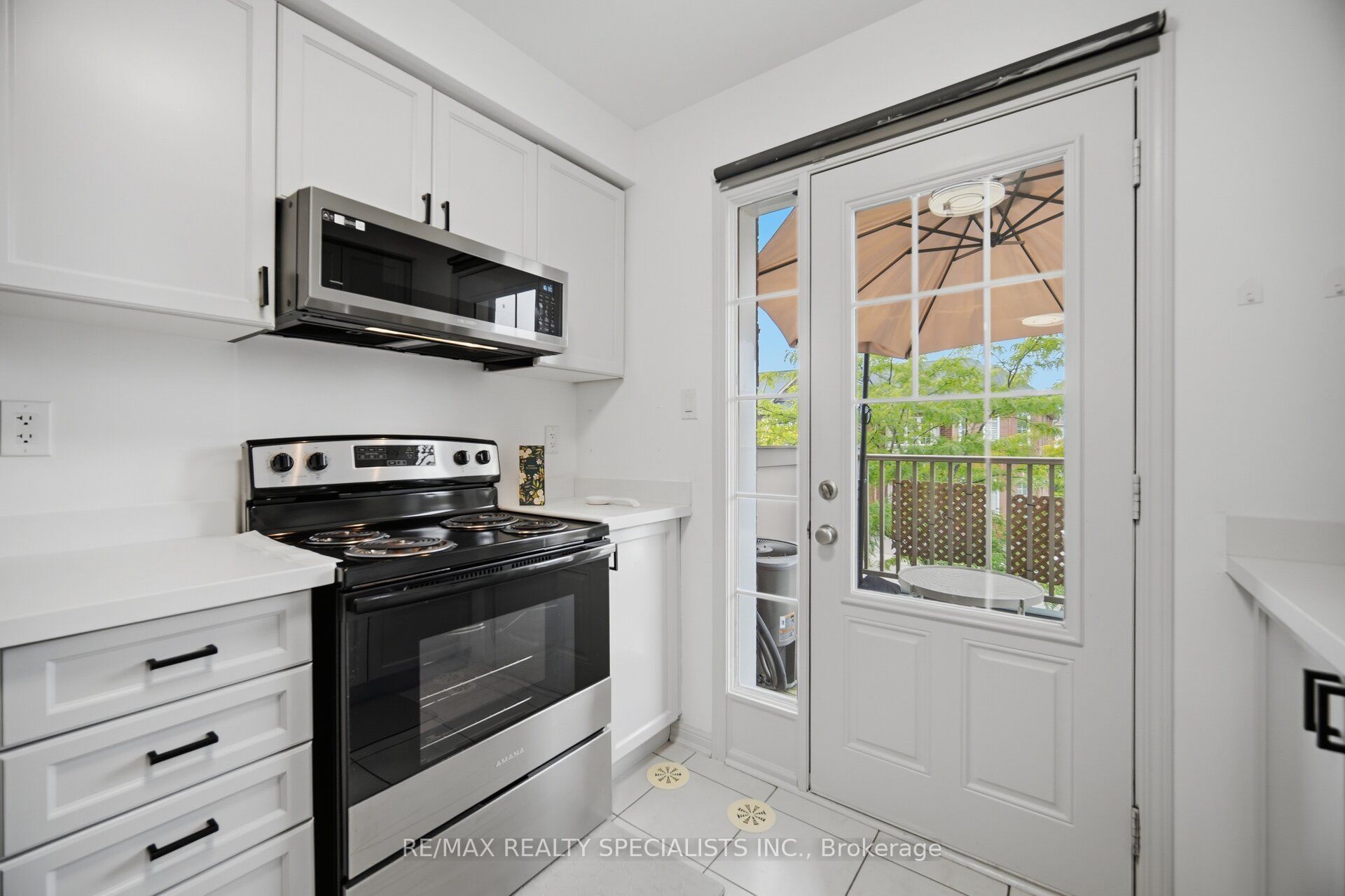 220 Mortimer Crescent Property Photo 20
