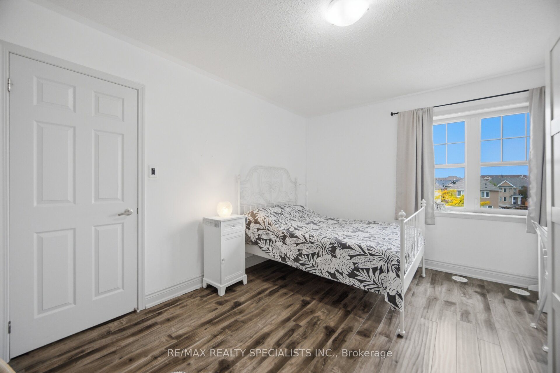 220 Mortimer Crescent Property Photo 28