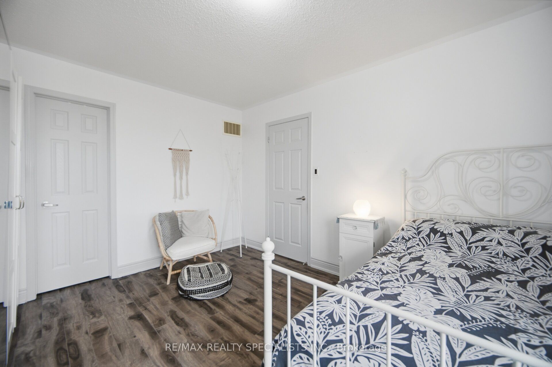 220 Mortimer Crescent Property Photo 29