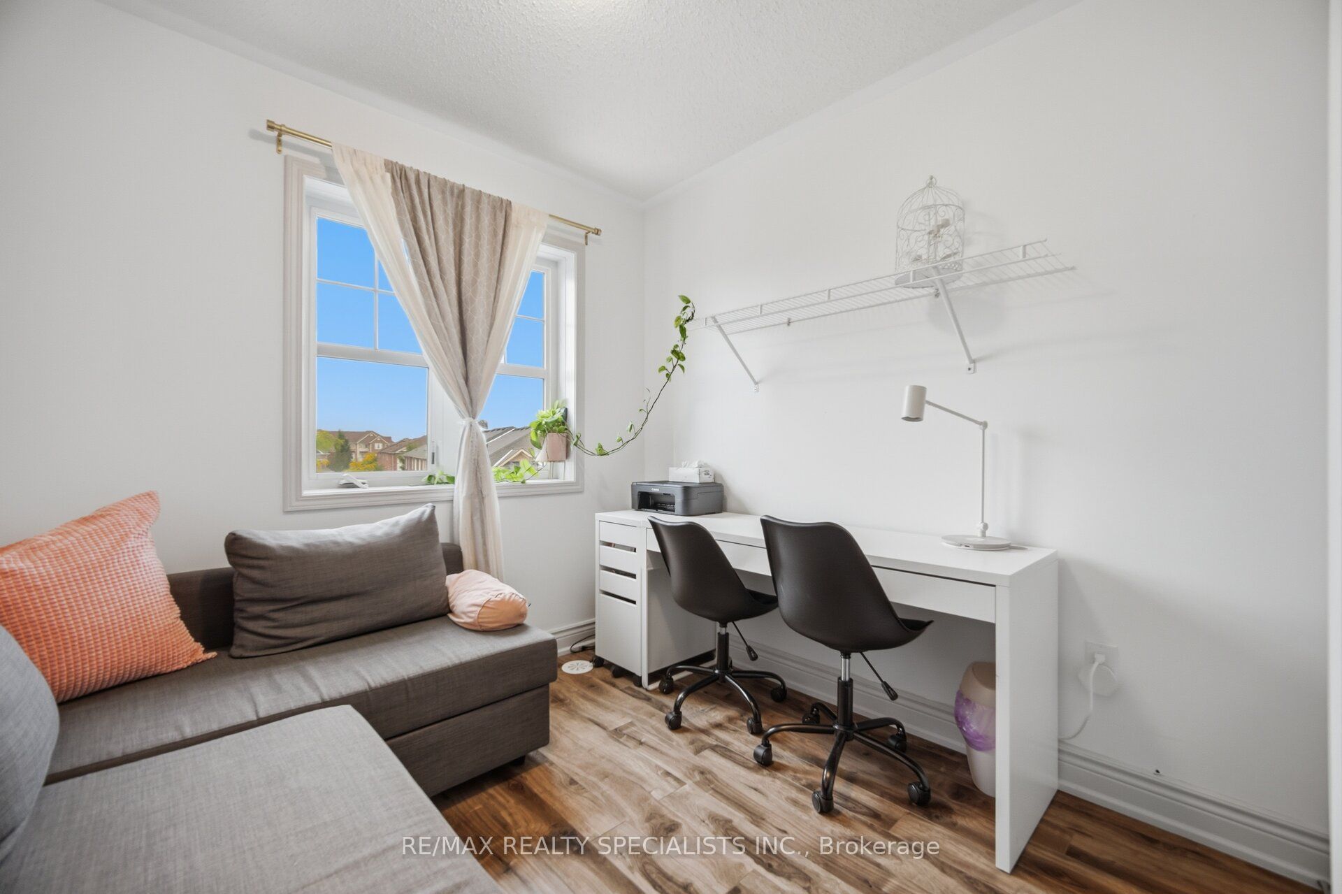 220 Mortimer Crescent Property Photo 32