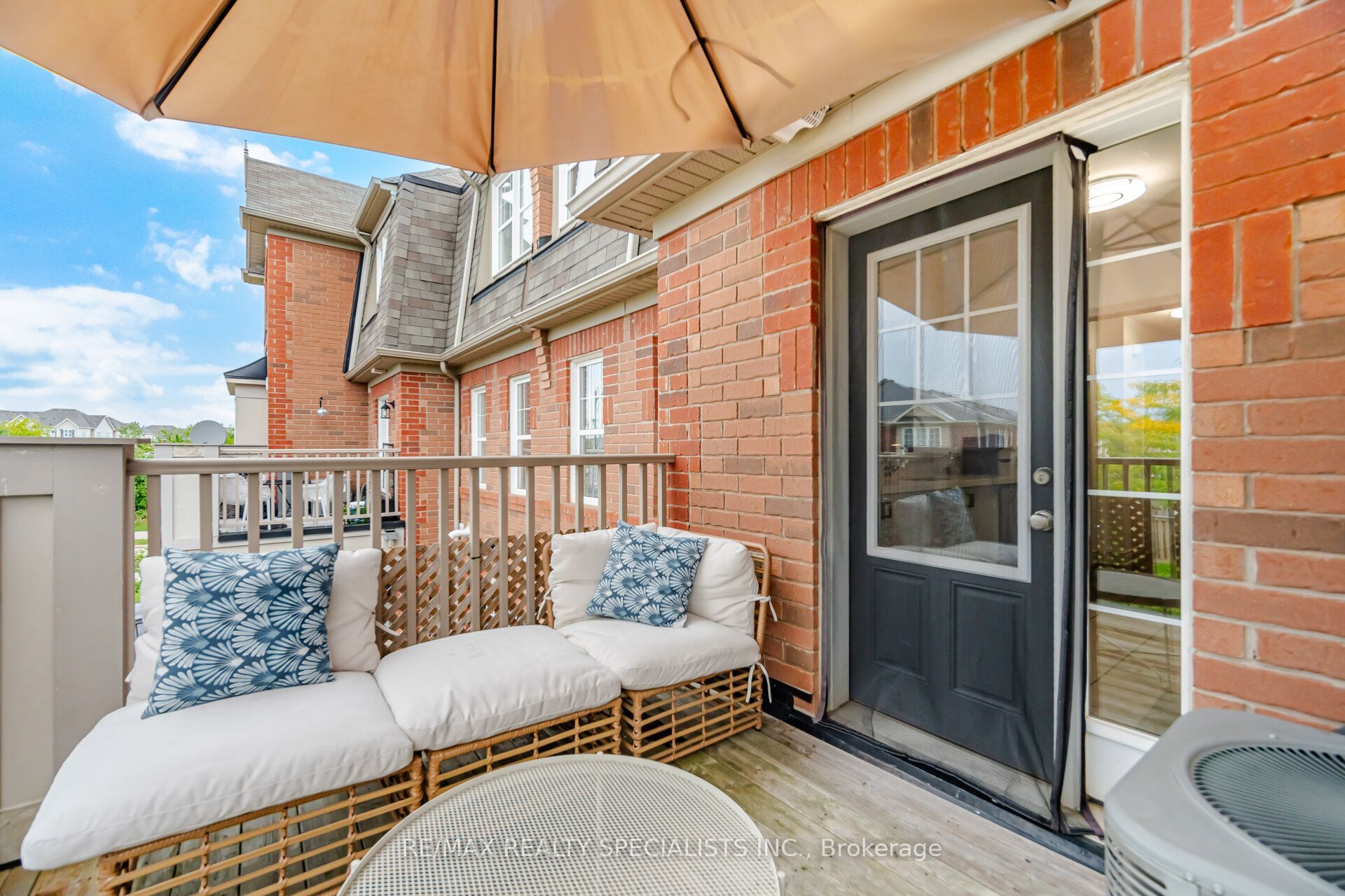 220 Mortimer Crescent Property Photo 35