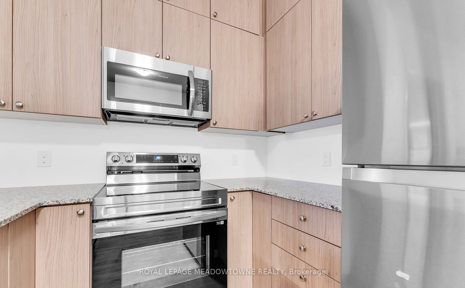 460 Gordon Krantz Avenue 511 Property Photo 4