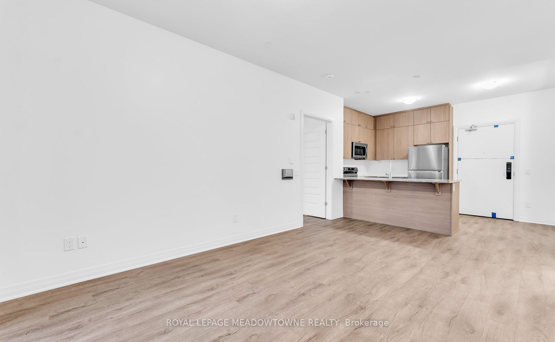 460 Gordon Krantz Avenue 511 Property Photo 8