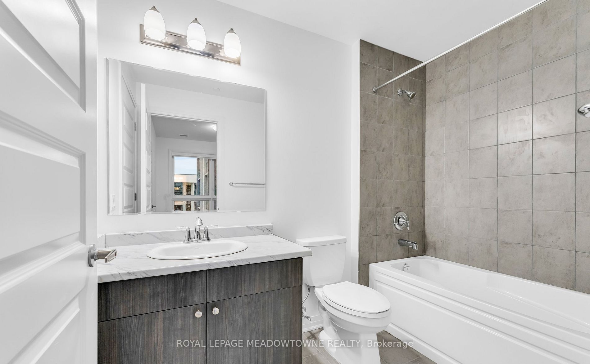 460 Gordon Krantz Avenue 511 Property Photo 17