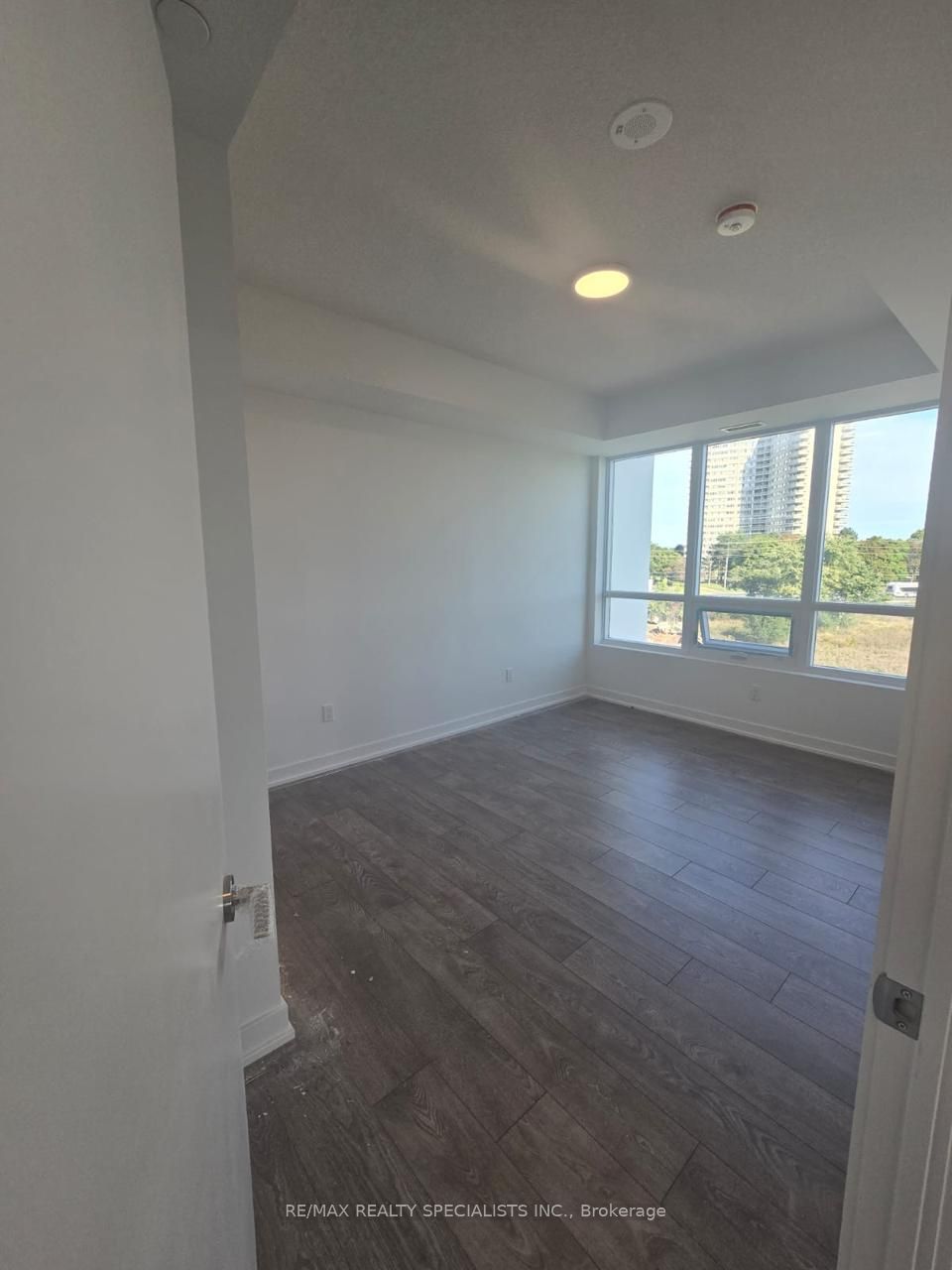 225 Malta Avenue 406 Property Photo 7