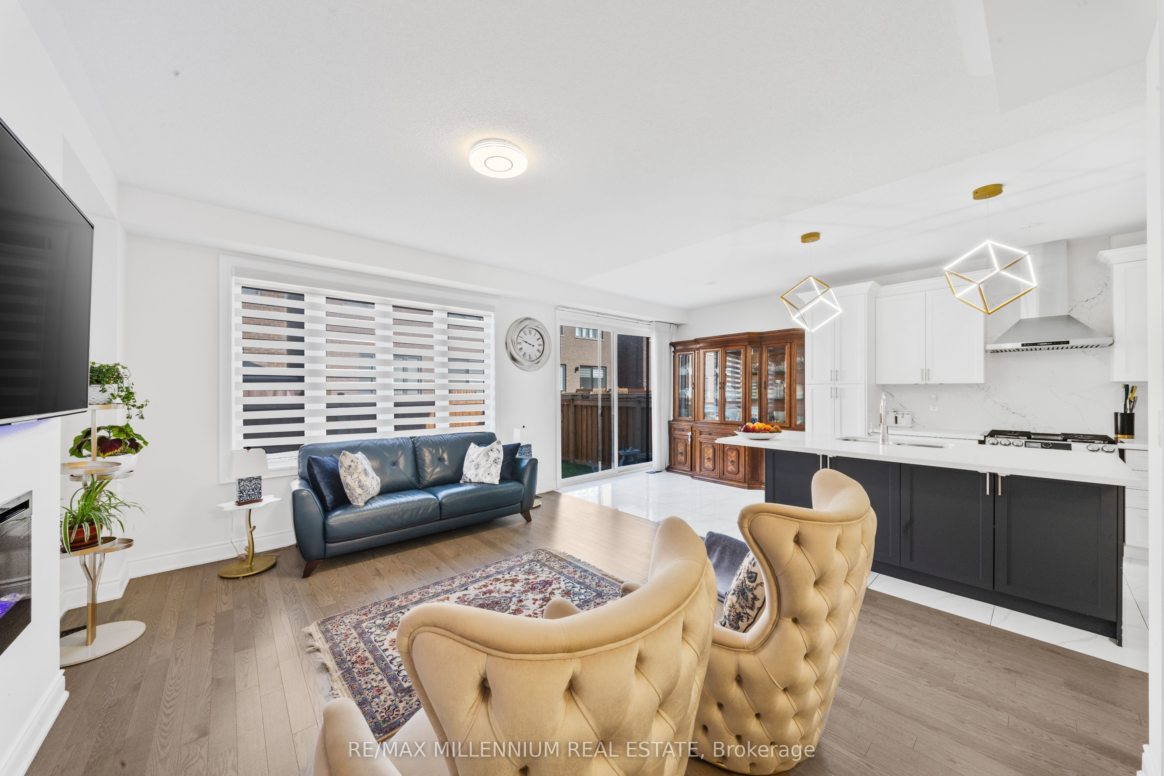 20 Calabria Drive Property Photo 8