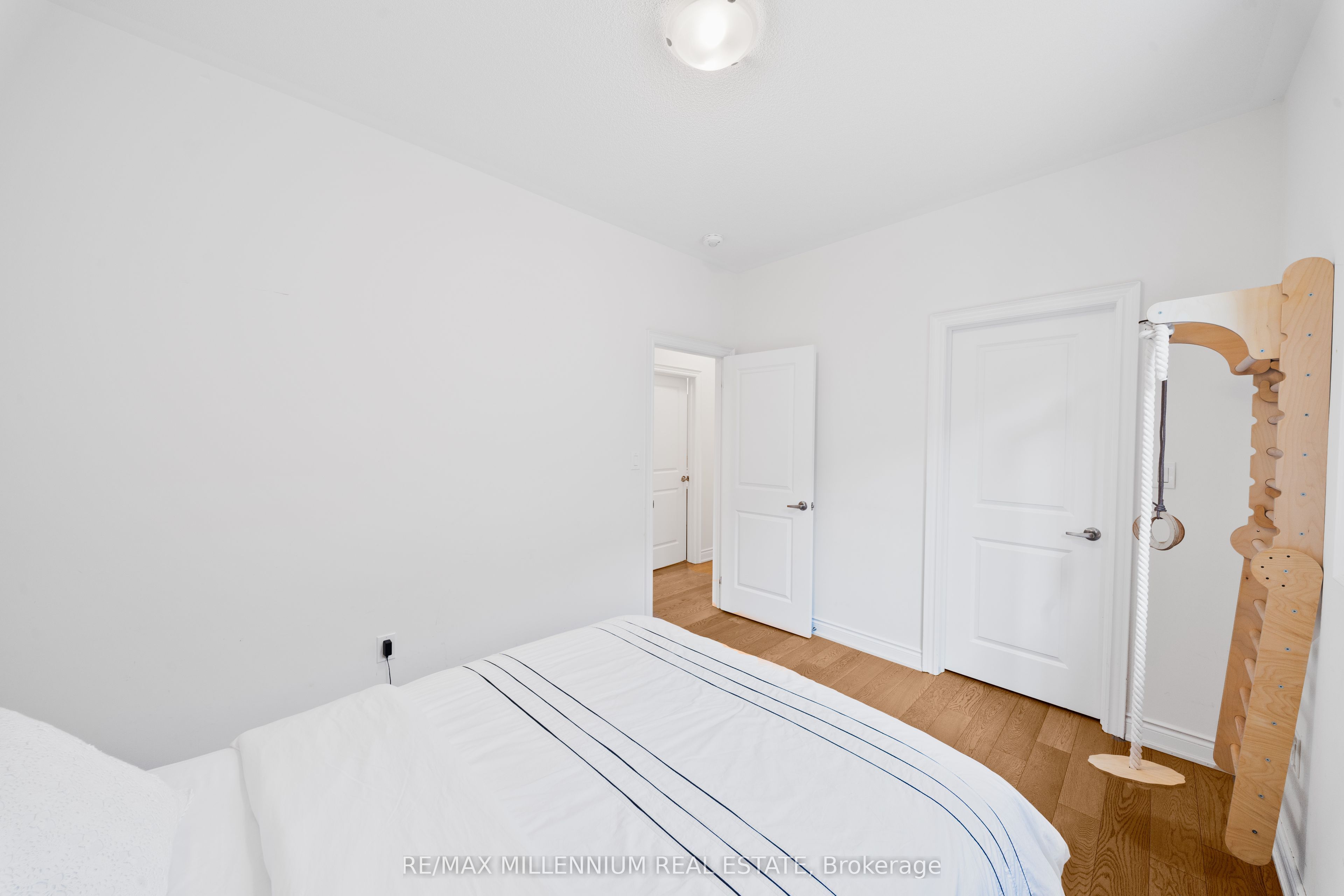 20 Calabria Drive Property Photo 22