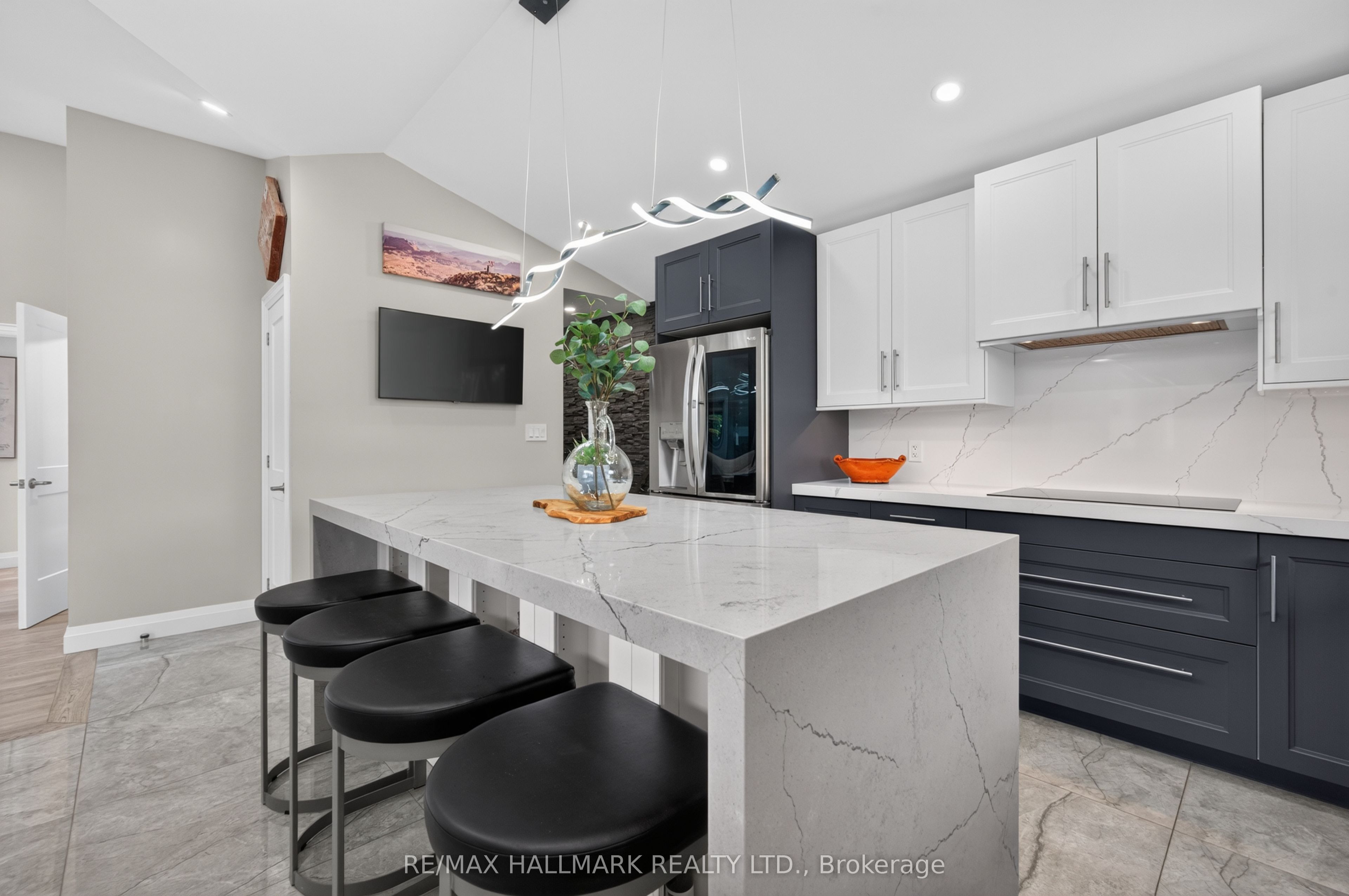 7499 5 Side Road Property Photo 16